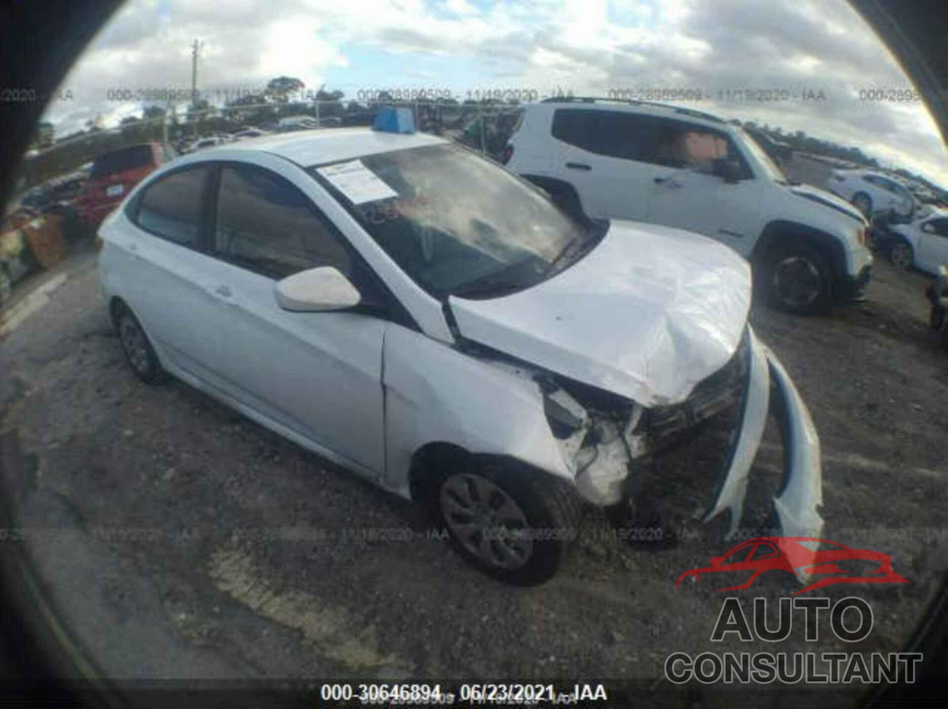 HYUNDAI ACCENT 2016 - KMHCT4AEXGU136379