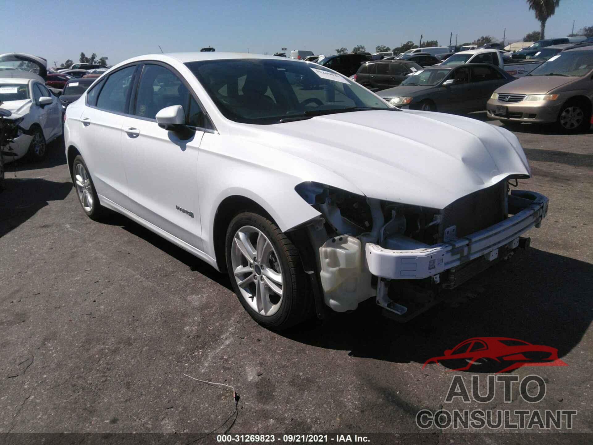 FORD FUSION HYBRID 2018 - 3FA6P0LU1JR221599