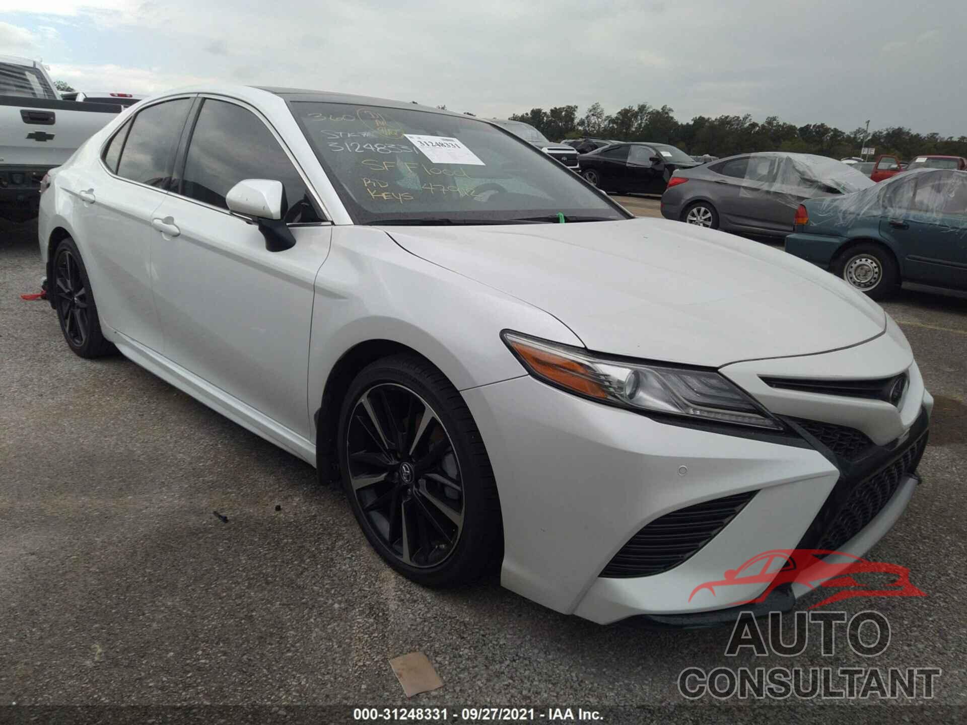 TOYOTA CAMRY 2019 - 4T1B61HK5KU741156