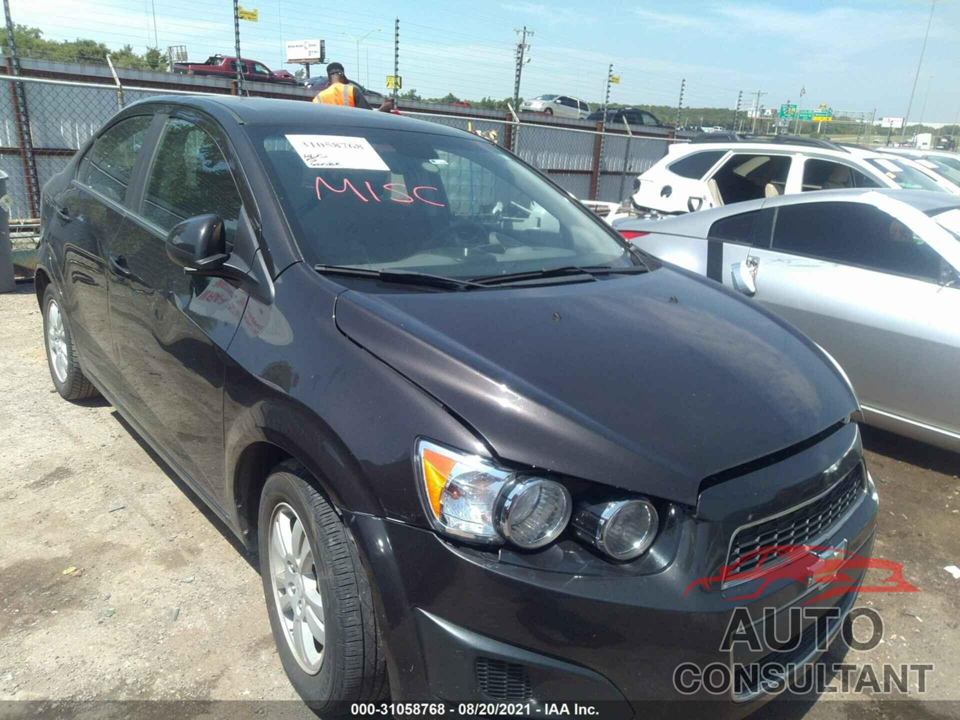 CHEVROLET SONIC 2016 - 1G1JC5SH6G4177028