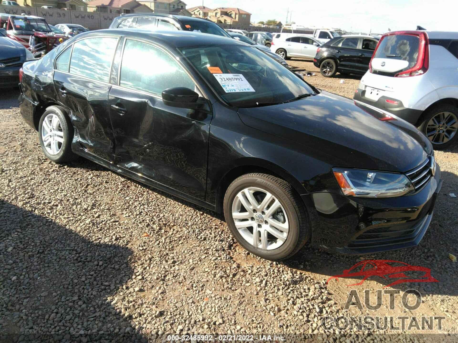 VOLKSWAGEN JETTA 2018 - 3VW2B7AJXJM259416