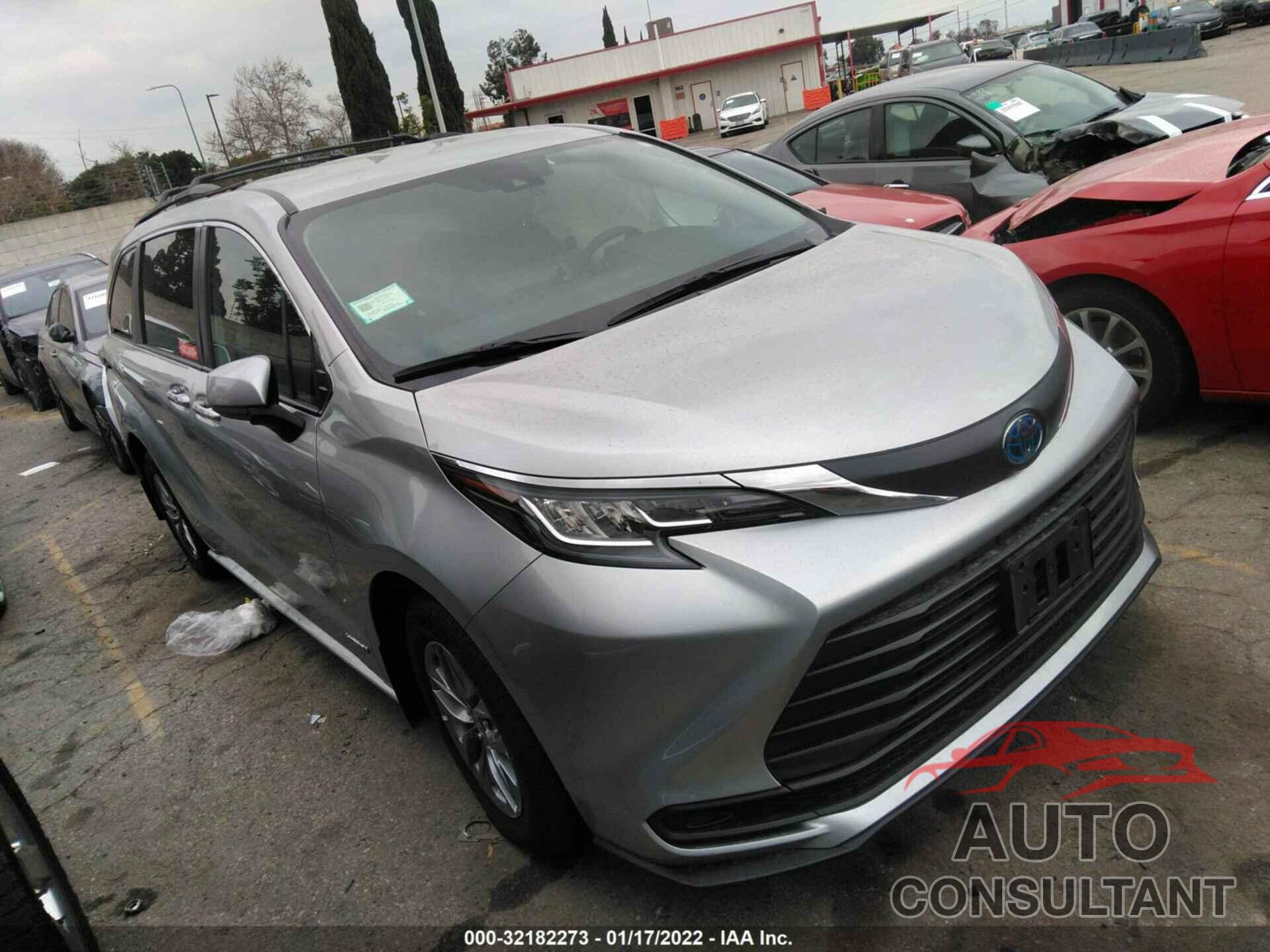 TOYOTA SIENNA 2021 - 5TDKRKEC1MS039180