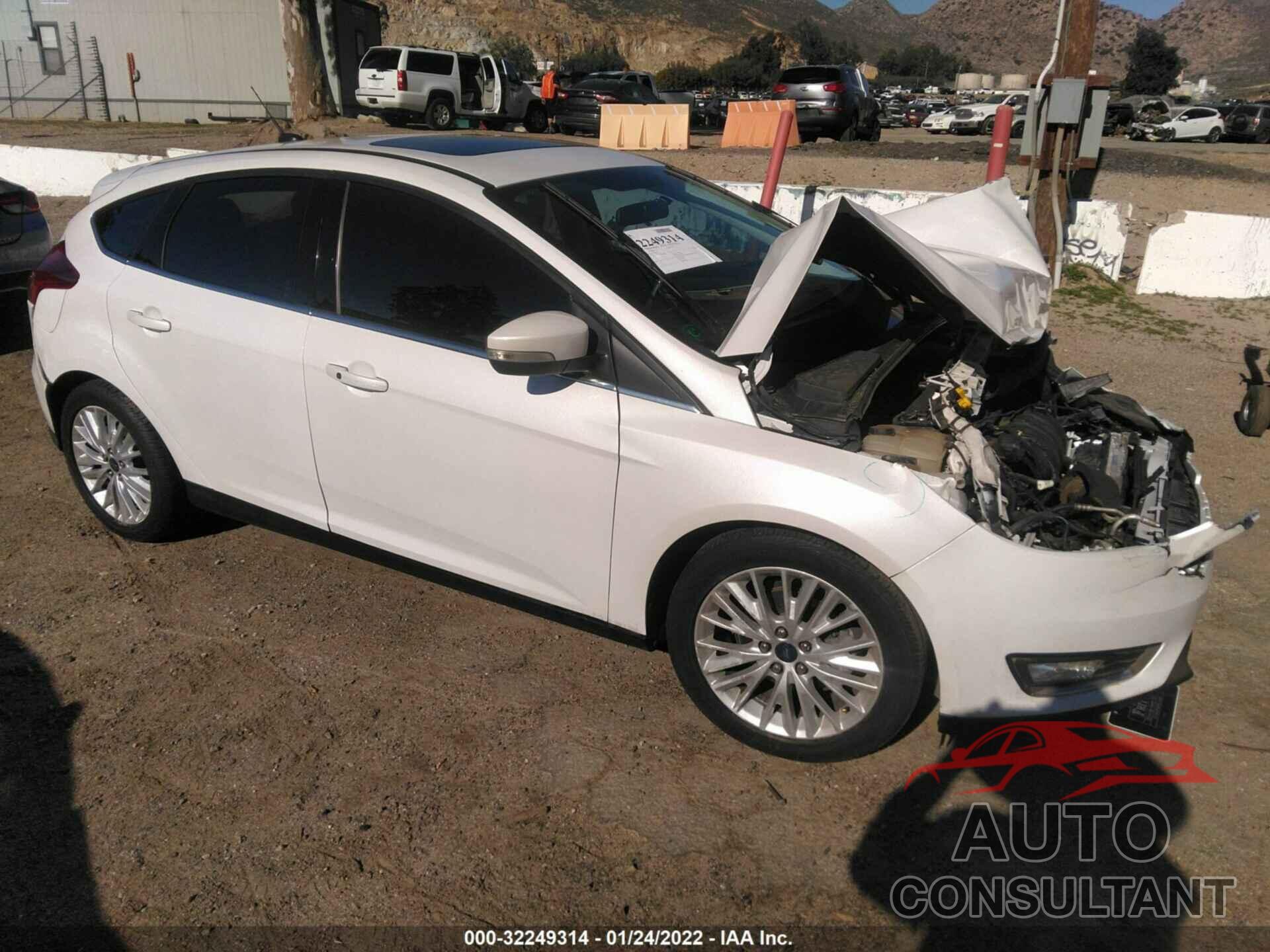 FORD FOCUS 2018 - 1FADP3N28JL295914