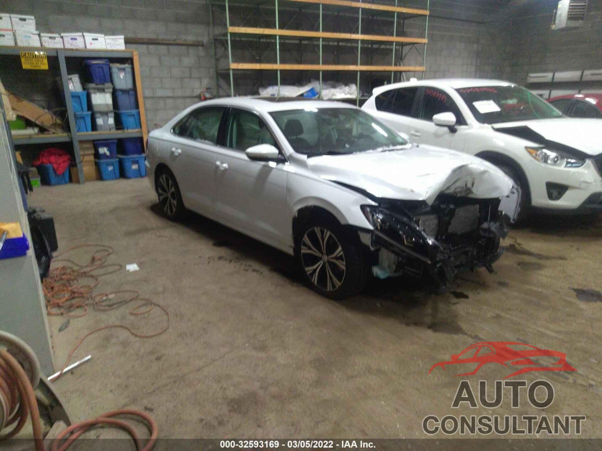 VOLKSWAGEN PASSAT 2021 - 1VWSA7A35MC017773