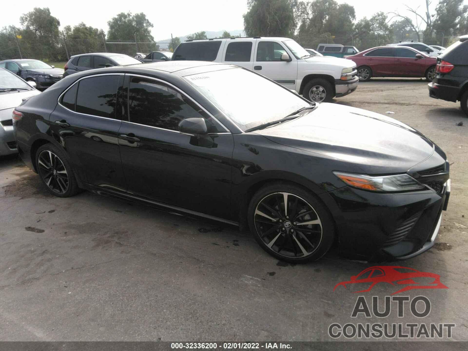 TOYOTA CAMRY 2018 - 4T1BZ1HK0JU006445