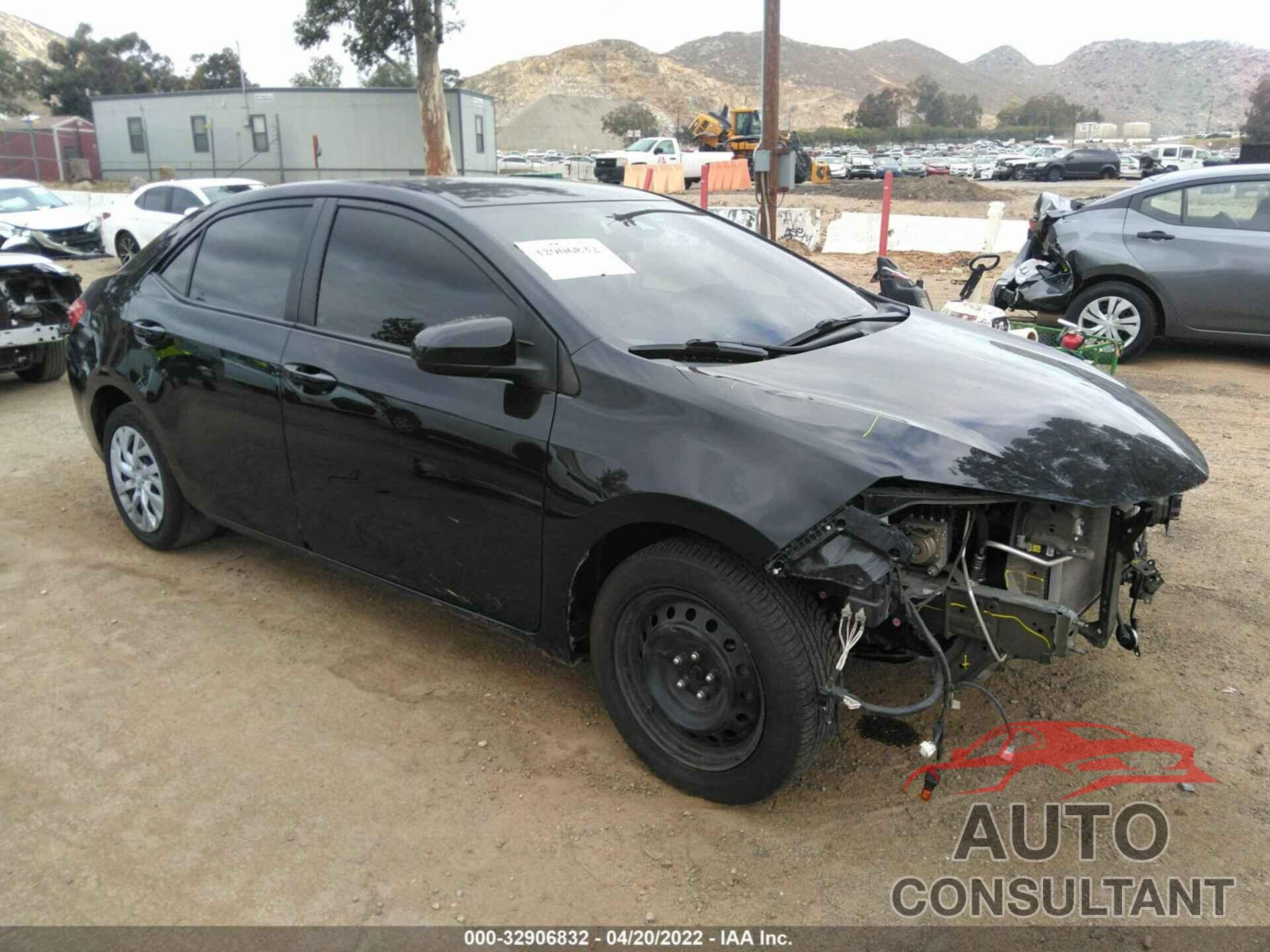 TOYOTA COROLLA 2018 - 5YFBURHE2JP845943
