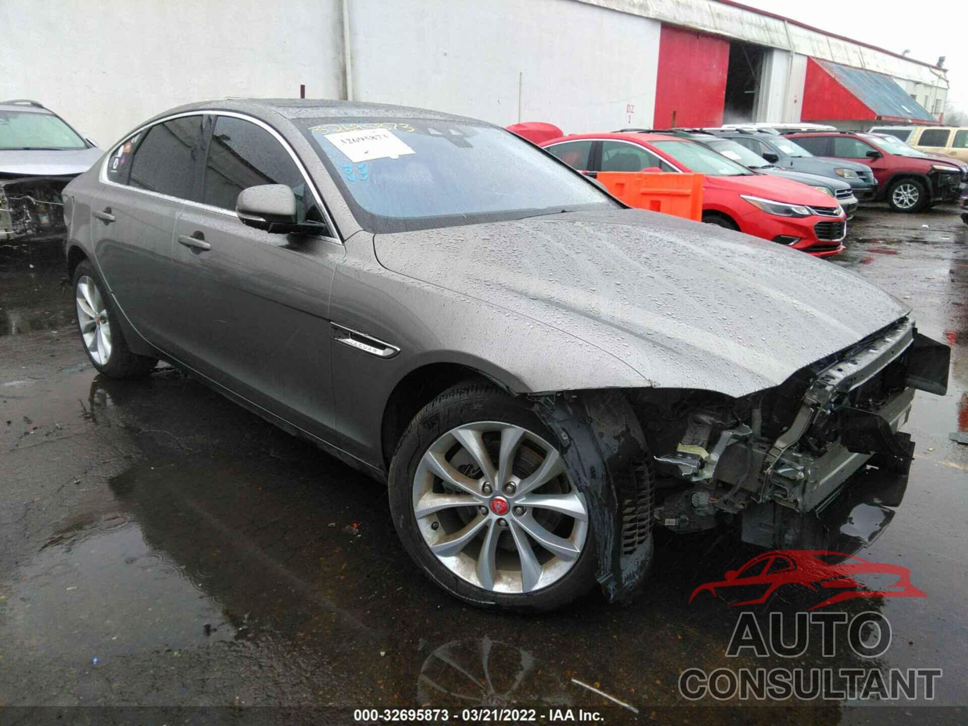 JAGUAR XF 2017 - SAJBJ4BN7HCY43064