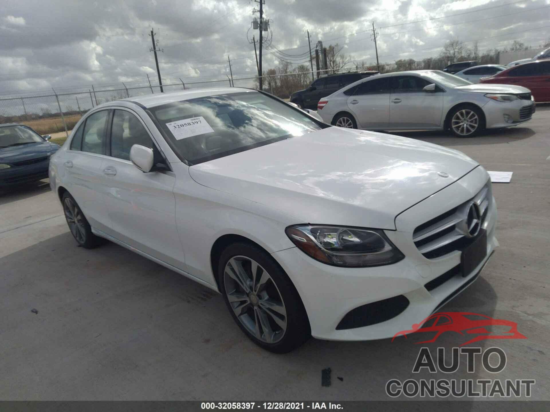 MERCEDES-BENZ C-CLASS 2016 - 55SWF4JB6GU132335