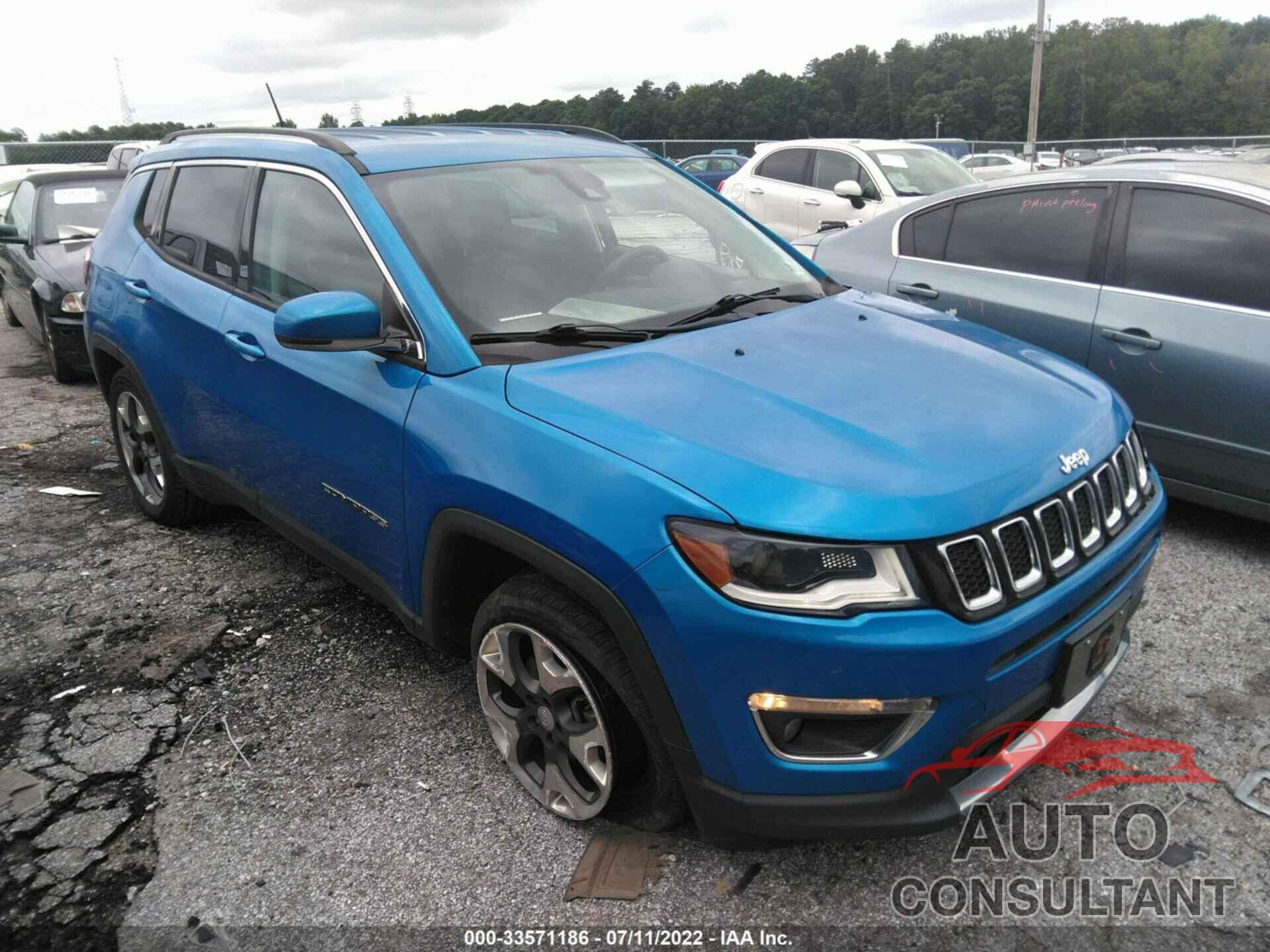 JEEP COMPASS 2018 - 3C4NJCCB8JT358016
