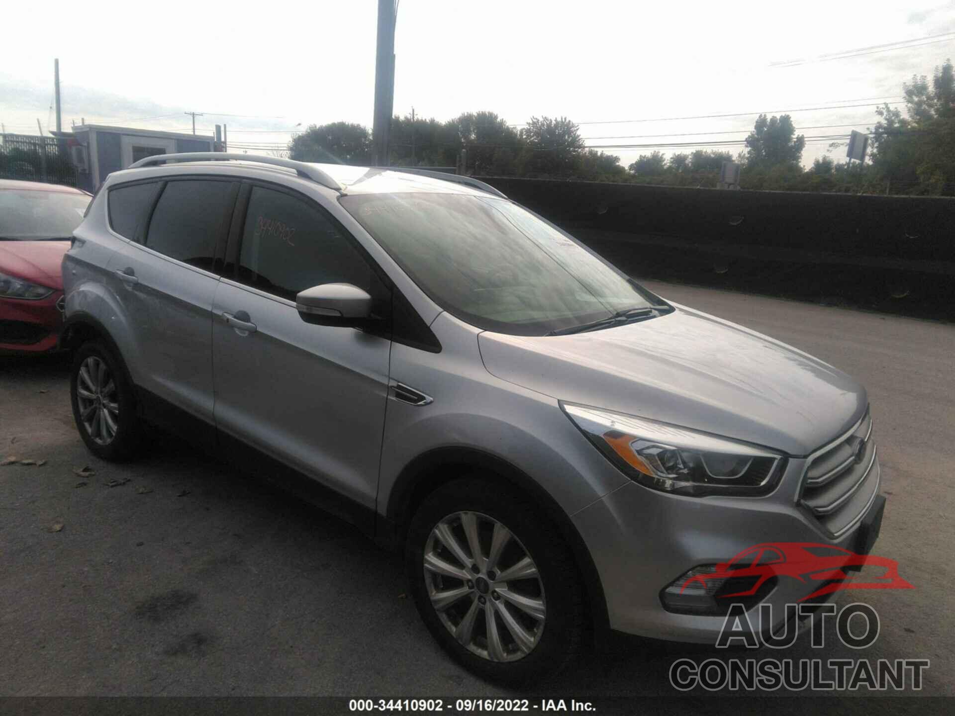 FORD ESCAPE 2017 - 1FMCU9JD9HUD06931