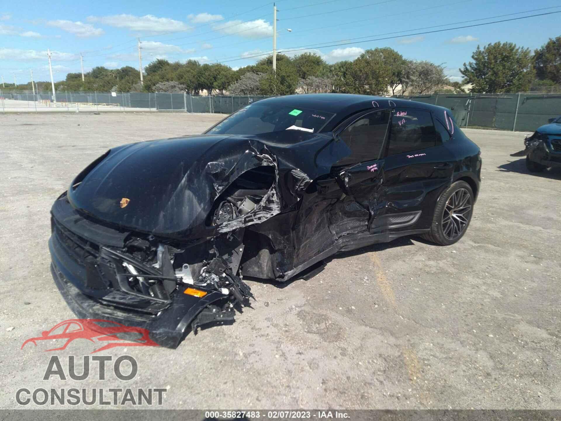 PORSCHE MACAN 2022 - WP1AA2A58NLB09009