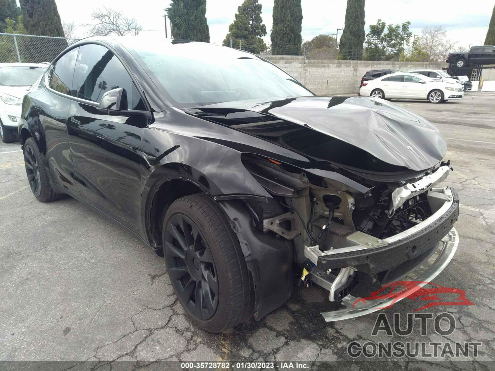 TESLA MODEL Y 2022 - 7SAYGDEE7NF441131