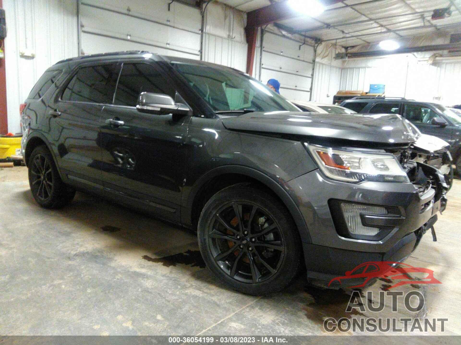 FORD EXPLORER 2017 - 1FM5K7D88HGA88190