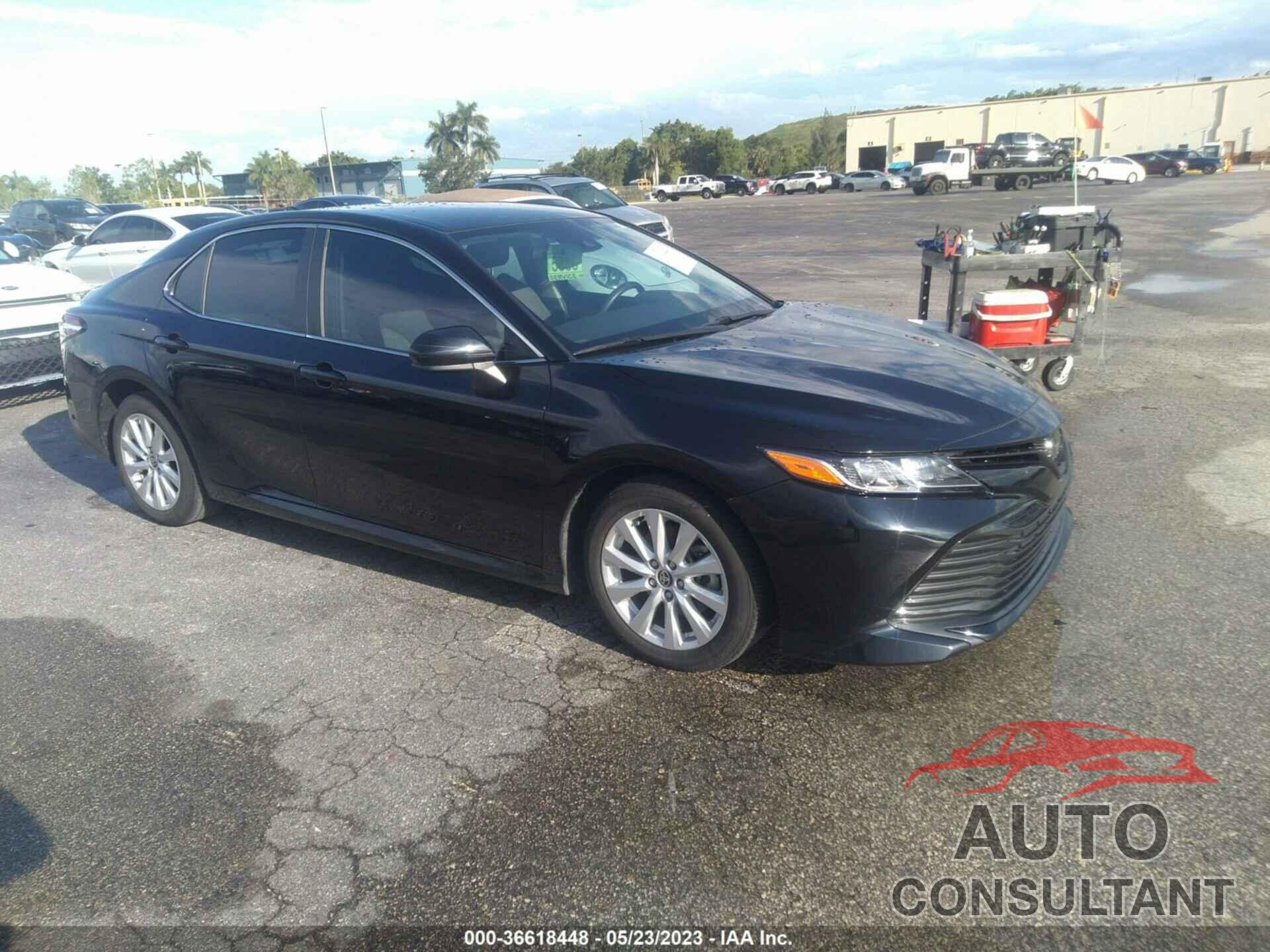 TOYOTA CAMRY 2020 - 4T1C11AK0LU963165