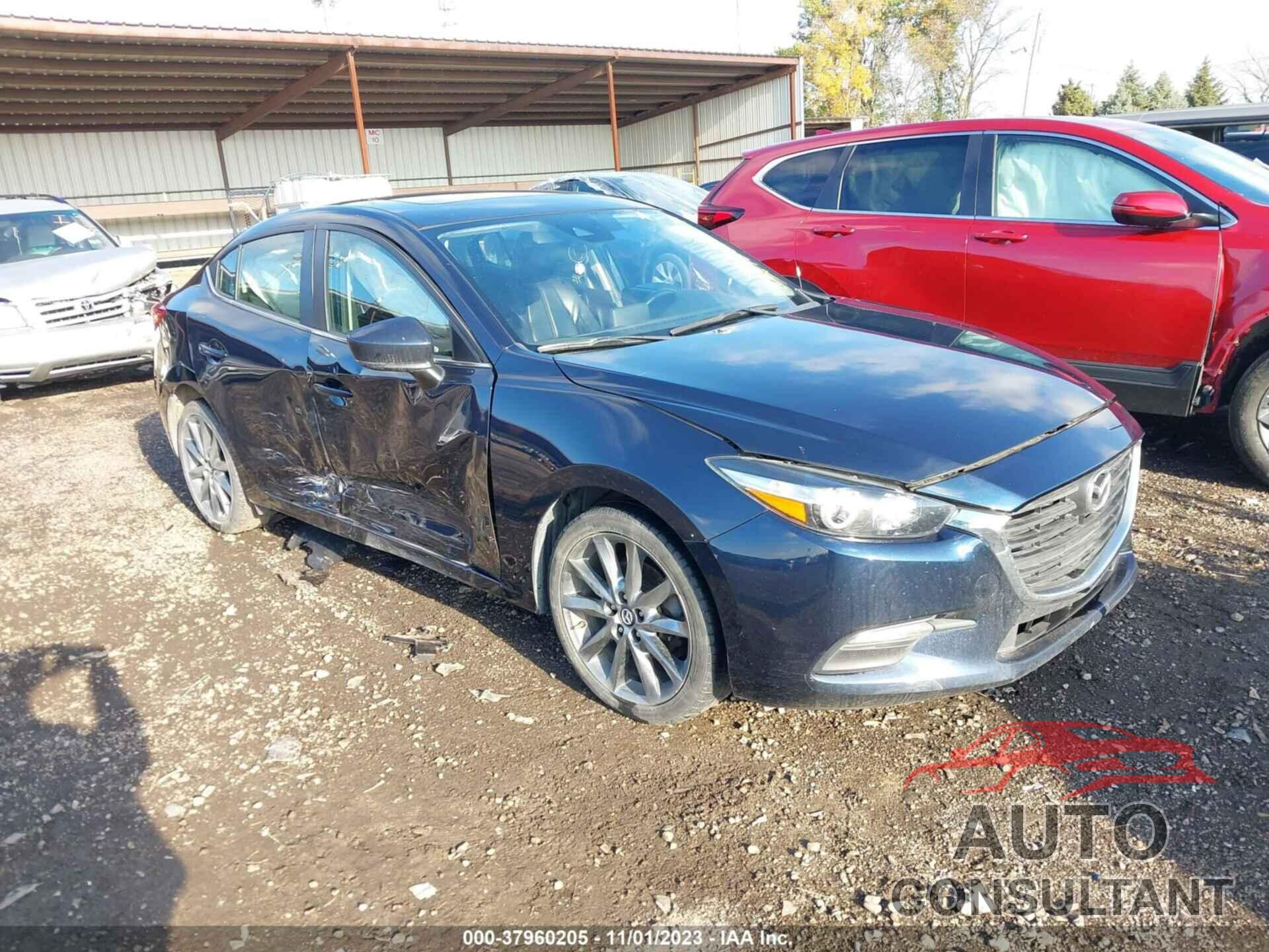 MAZDA MAZDA3 2018 - 3MZBN1V37JM219049