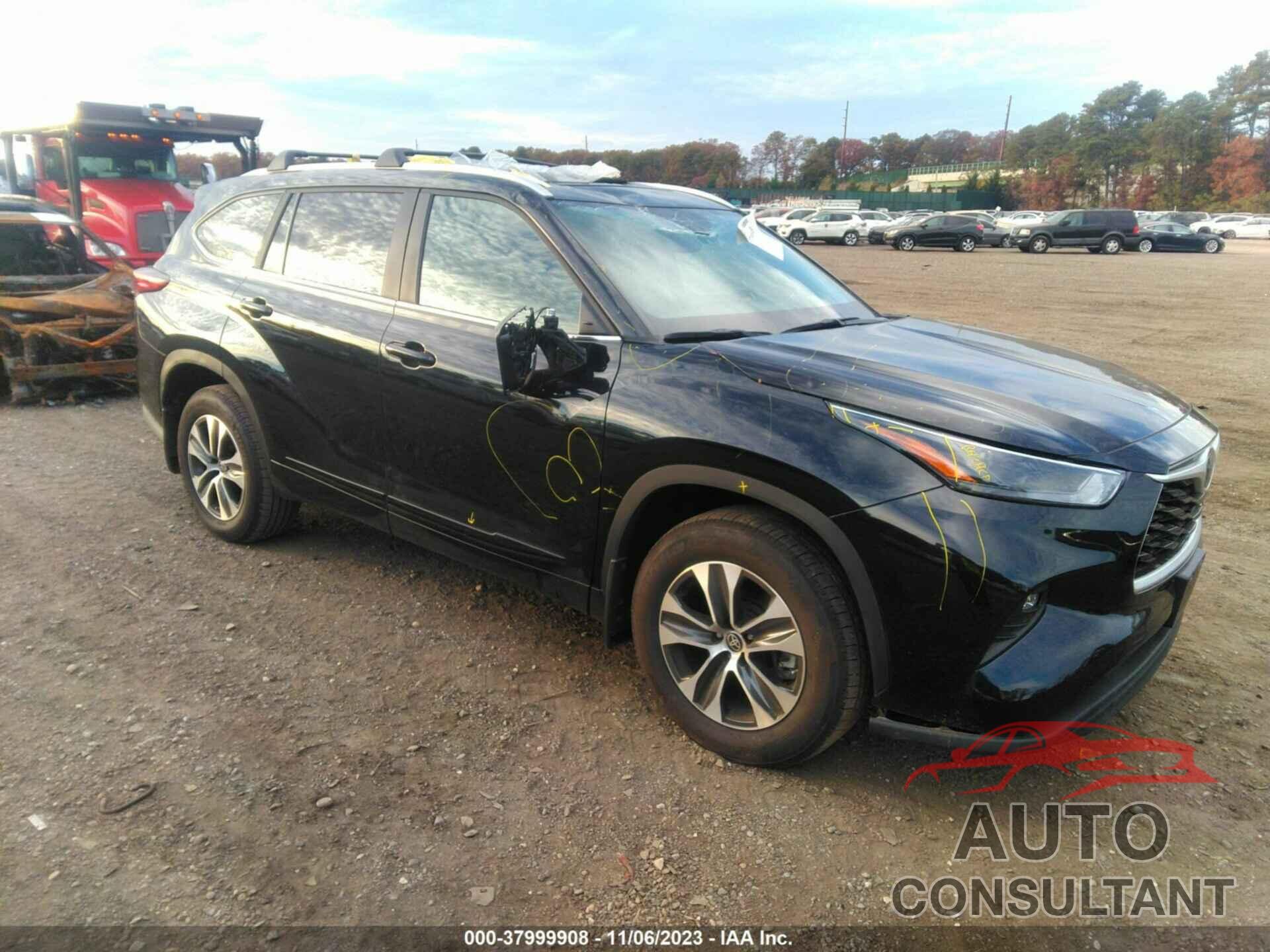 TOYOTA HIGHLANDER 2023 - 5TDKDRBHXPS030344