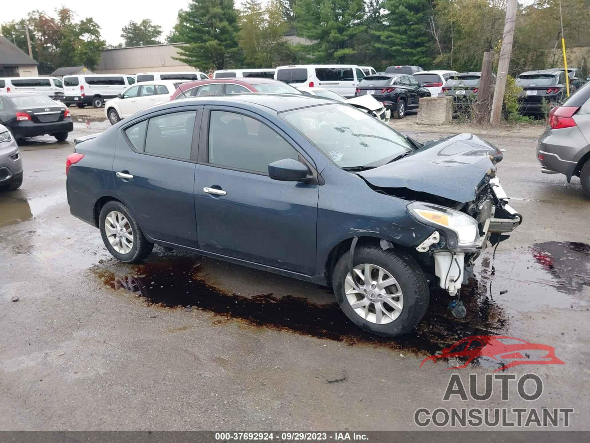 NISSAN VERSA 2017 - 3N1CN7AP1HL819961