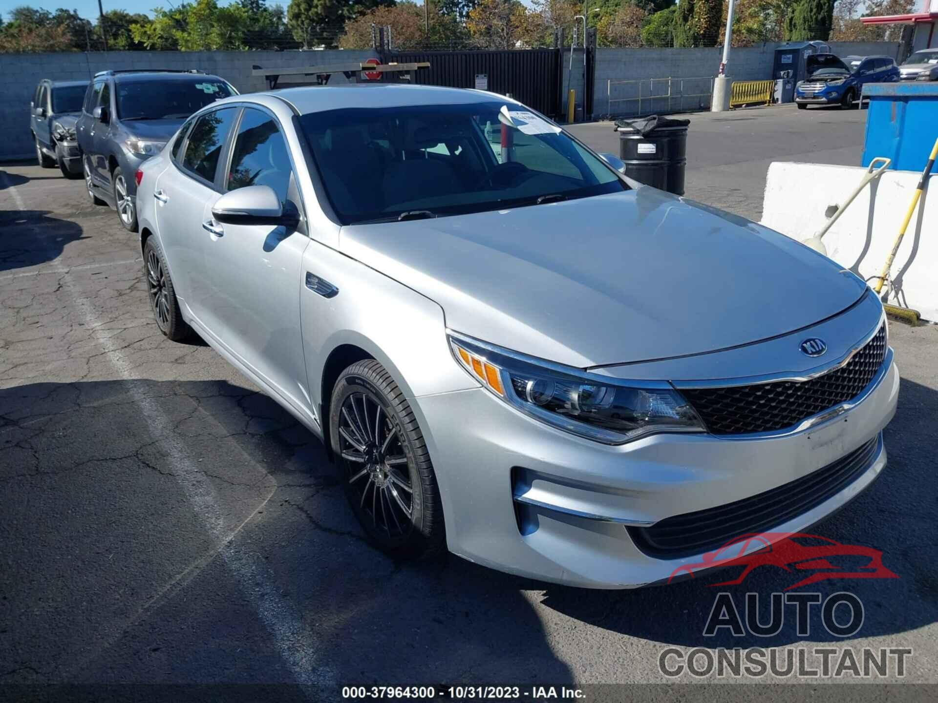 KIA OPTIMA 2016 - 5XXGT4L30GG011351
