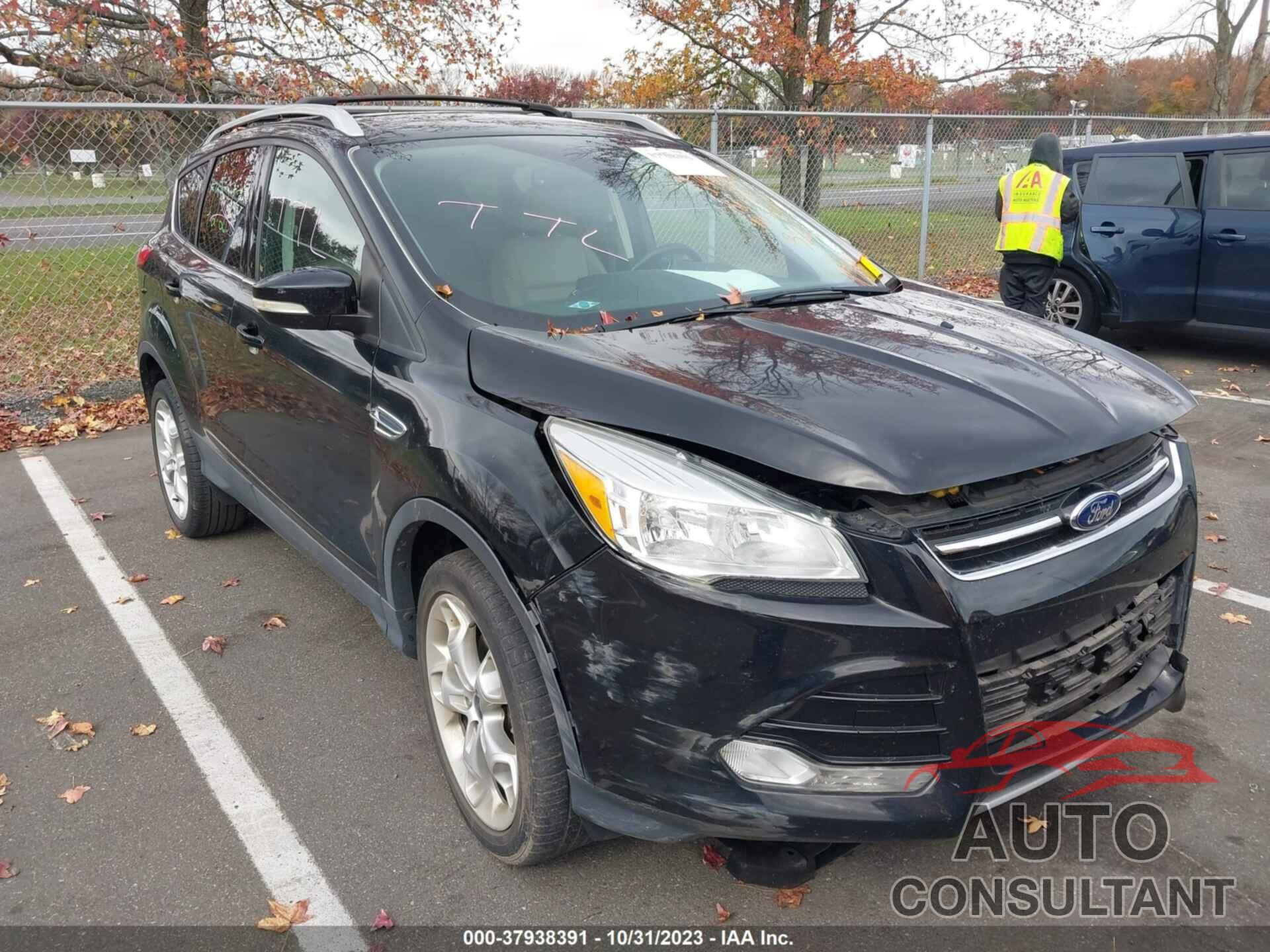 FORD ESCAPE 2016 - 1FMCU9J97GUC72918