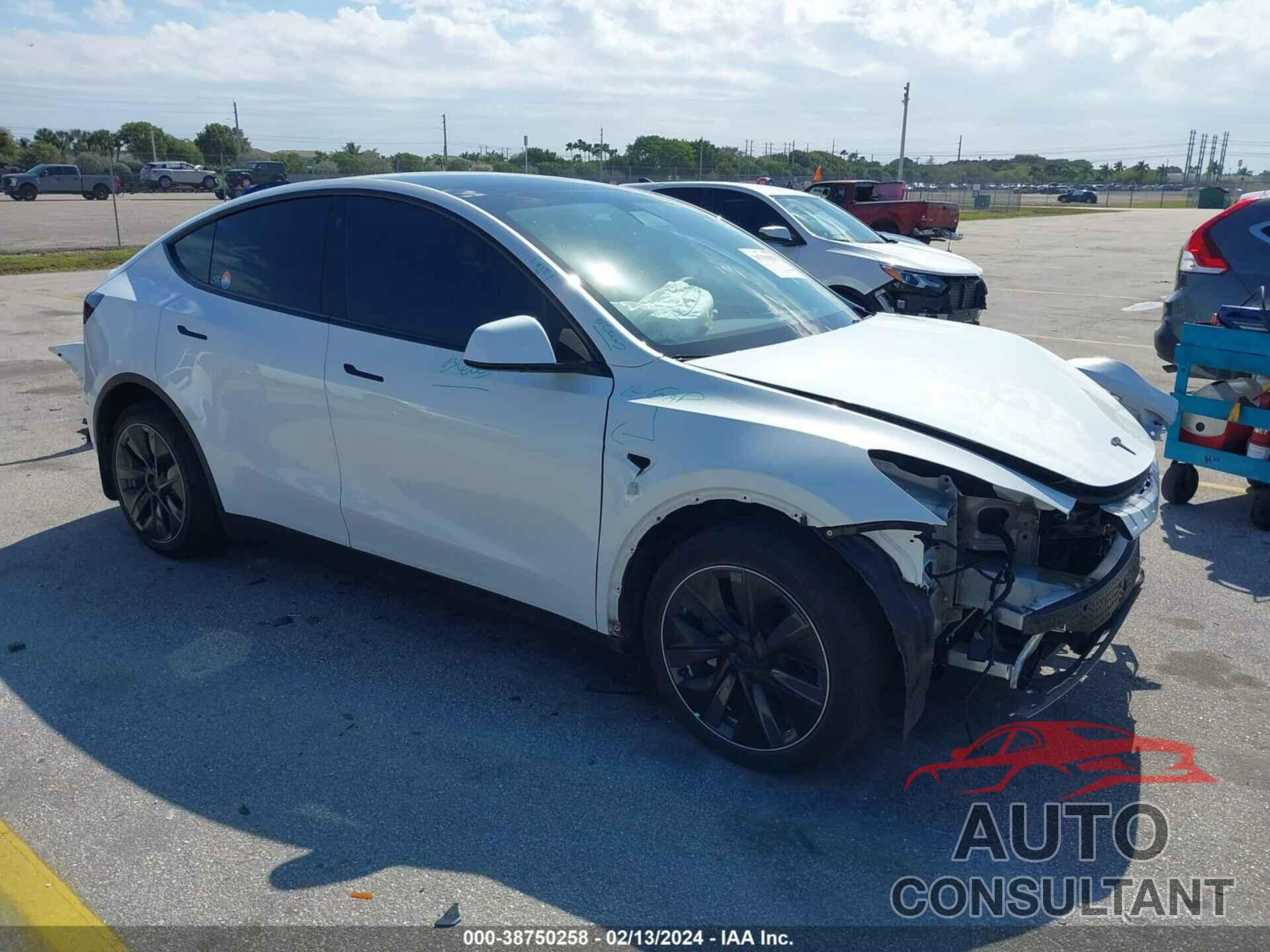 TESLA MODEL Y 2022 - 7SAYGAEE1NF365503