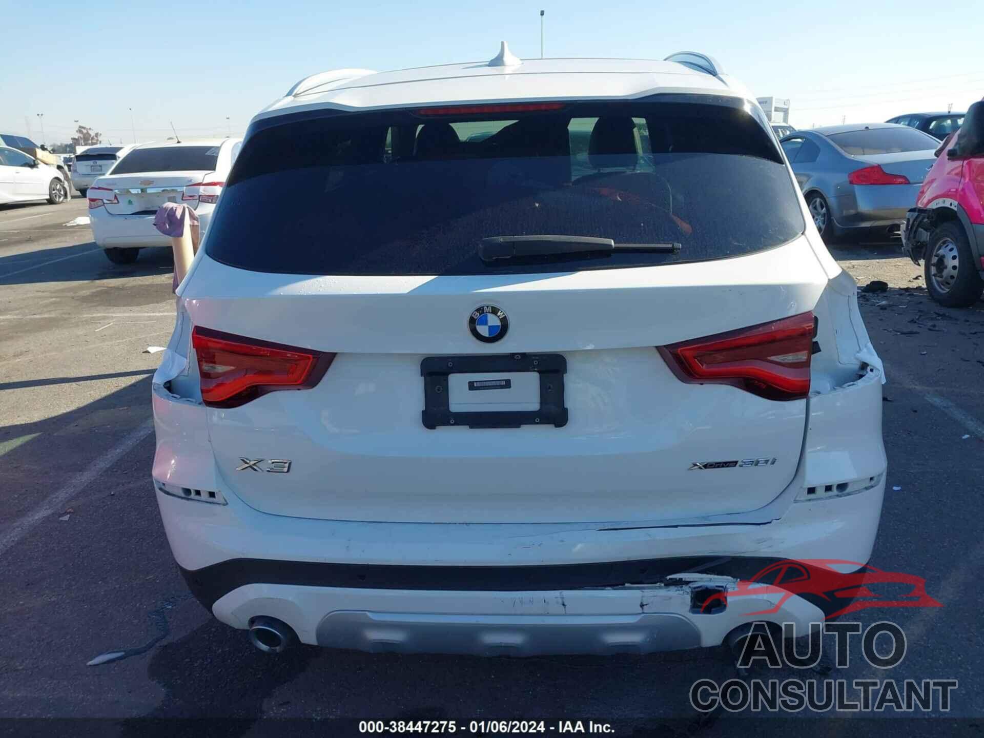 BMW X3 2018 - 5UXTR9C51JLD71023