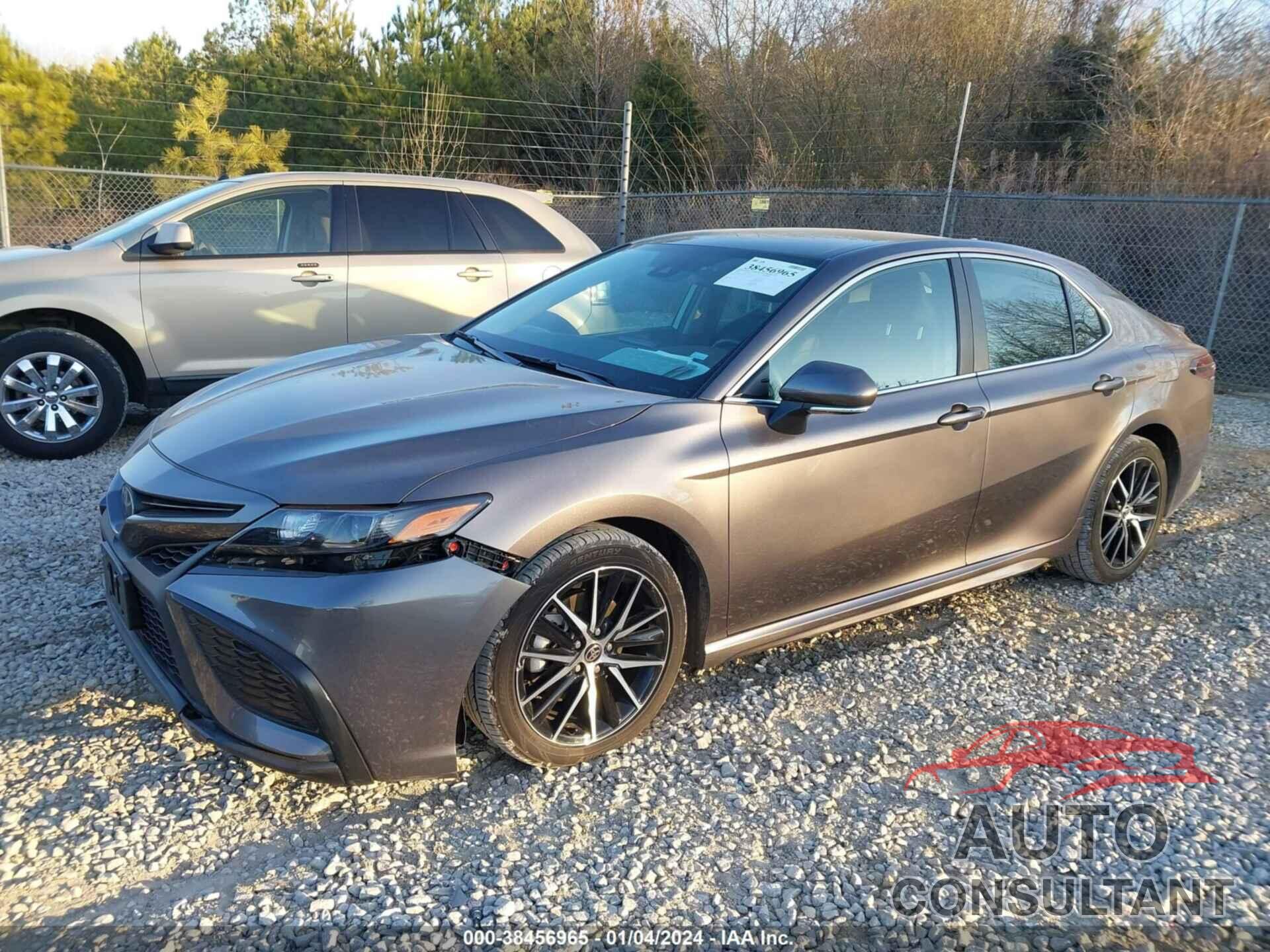 TOYOTA CAMRY 2022 - 4T1G11AK0NU711095