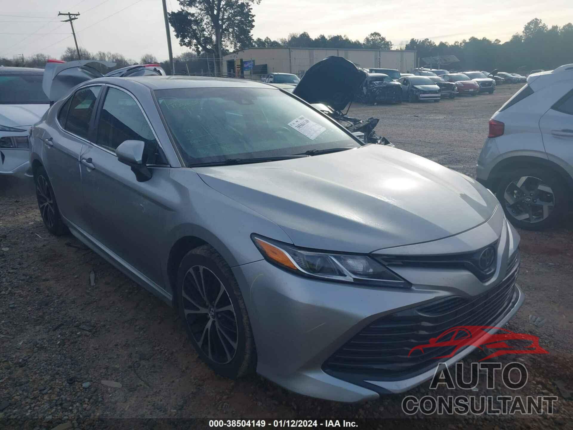 TOYOTA CAMRY 2018 - 4T1B11HKXJU092628