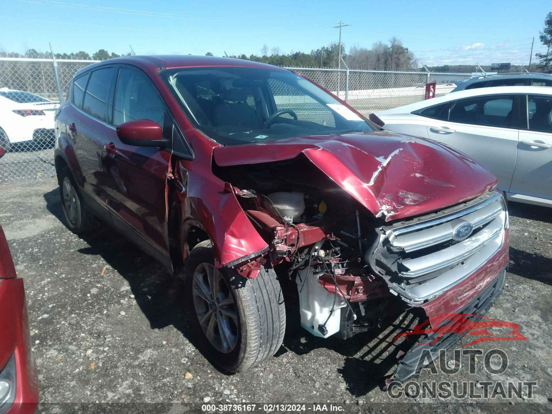 FORD ESCAPE 2017 - 1FMCU0GD6HUE43182