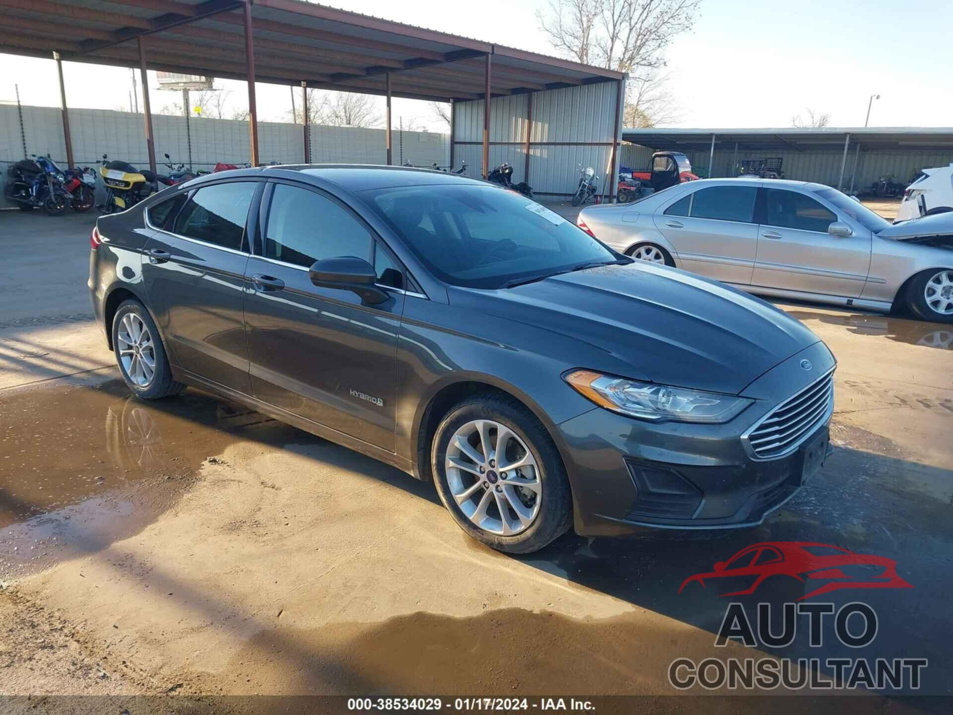 FORD FUSION HYBRID 2019 - 3FA6P0LU0KR124704