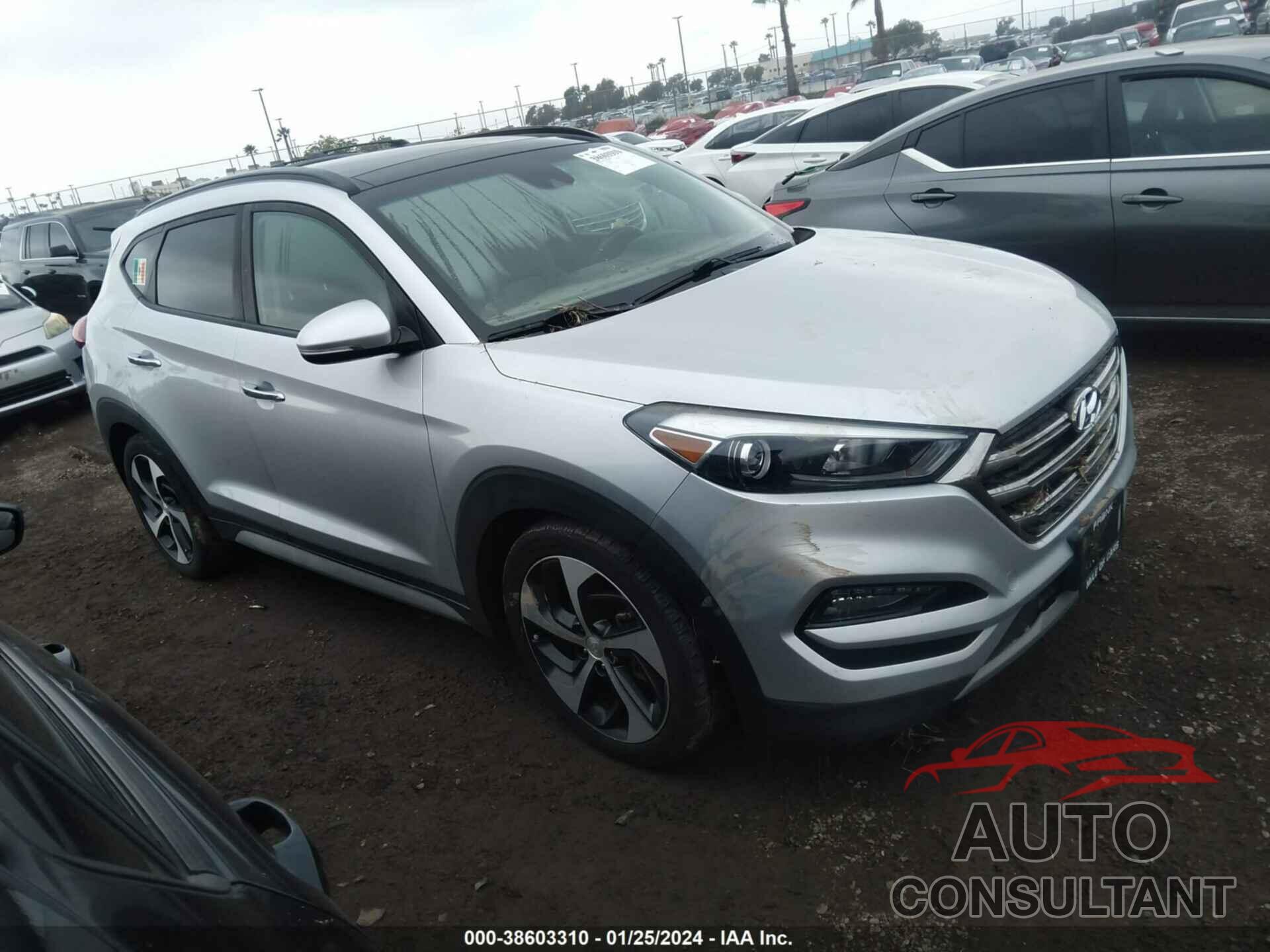 HYUNDAI TUCSON 2018 - KM8J33A28JU786875