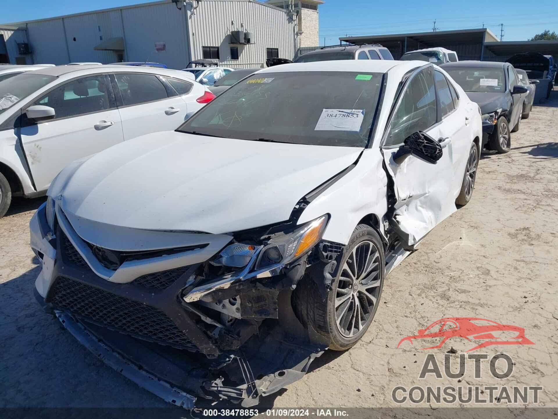 TOYOTA CAMRY 2020 - 4T1G11AK2LU366441