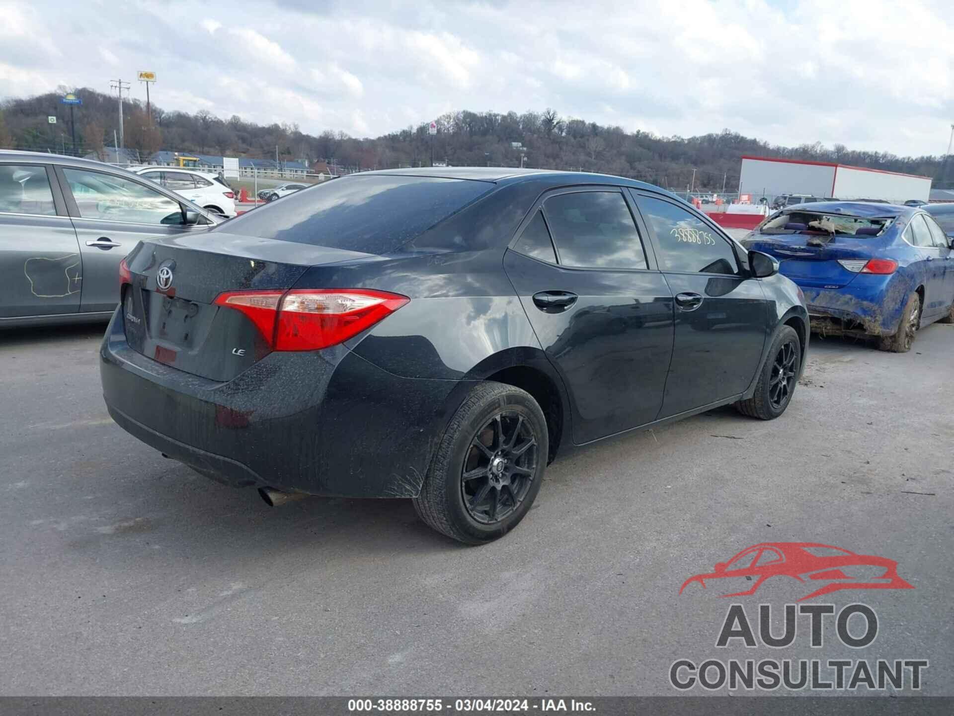 TOYOTA COROLLA 2018 - 2T1BURHE8JC012017