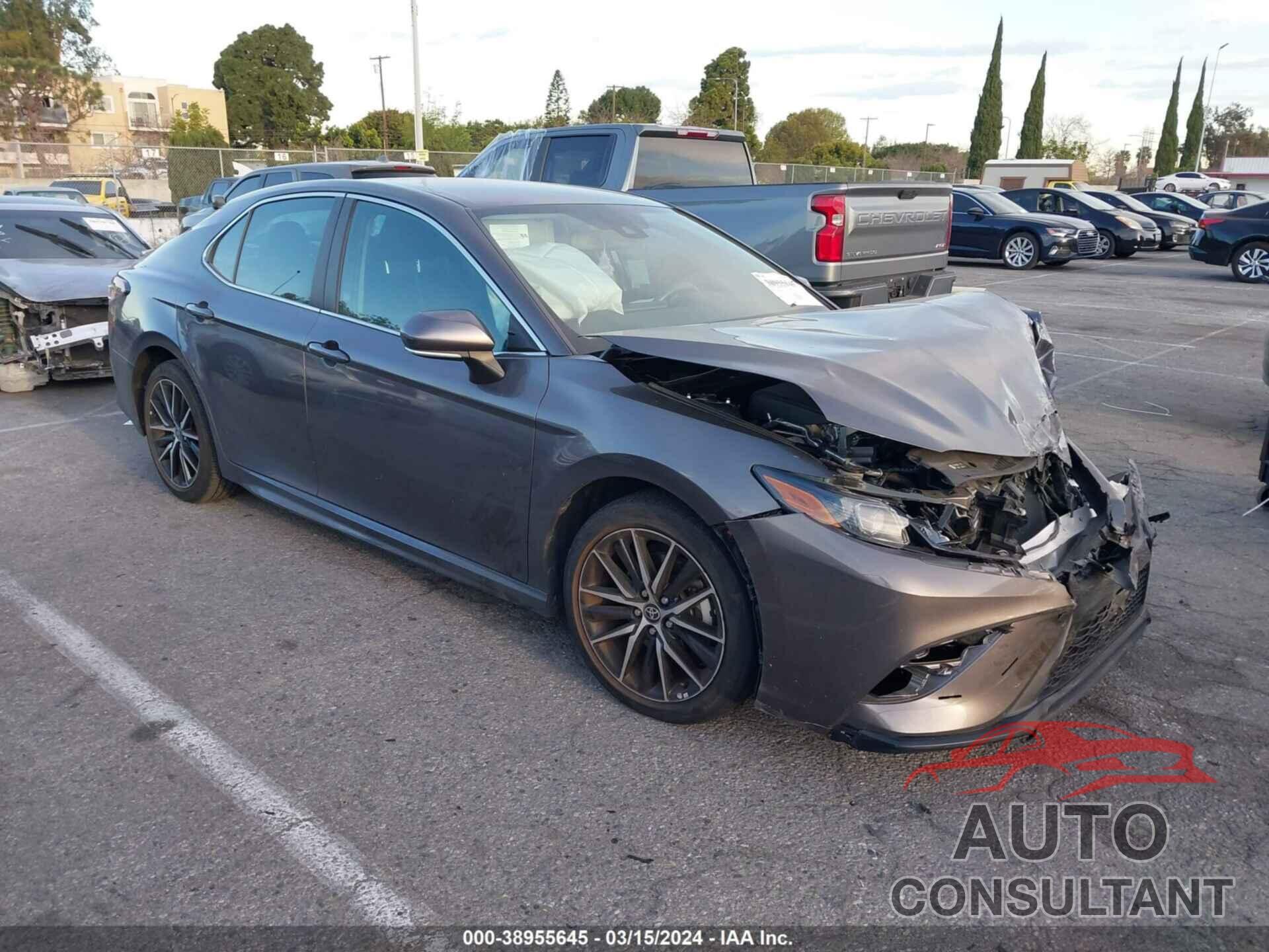 TOYOTA CAMRY 2021 - 4T1T11AK5MU474102