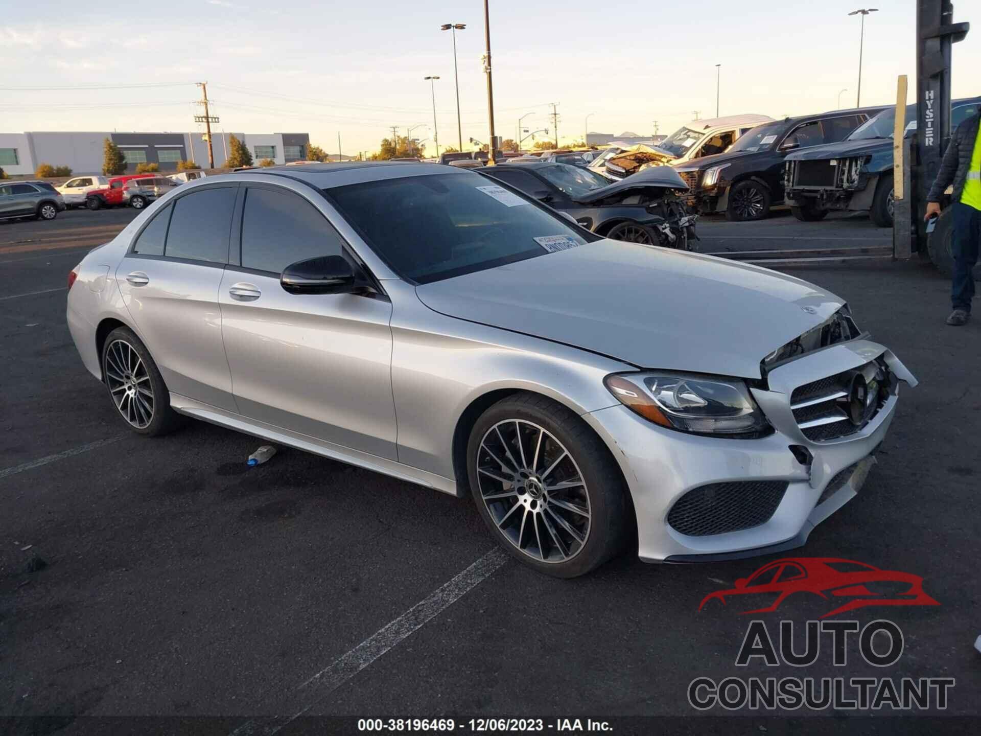 MERCEDES-BENZ C 300 2018 - 55SWF4JB5JU275042