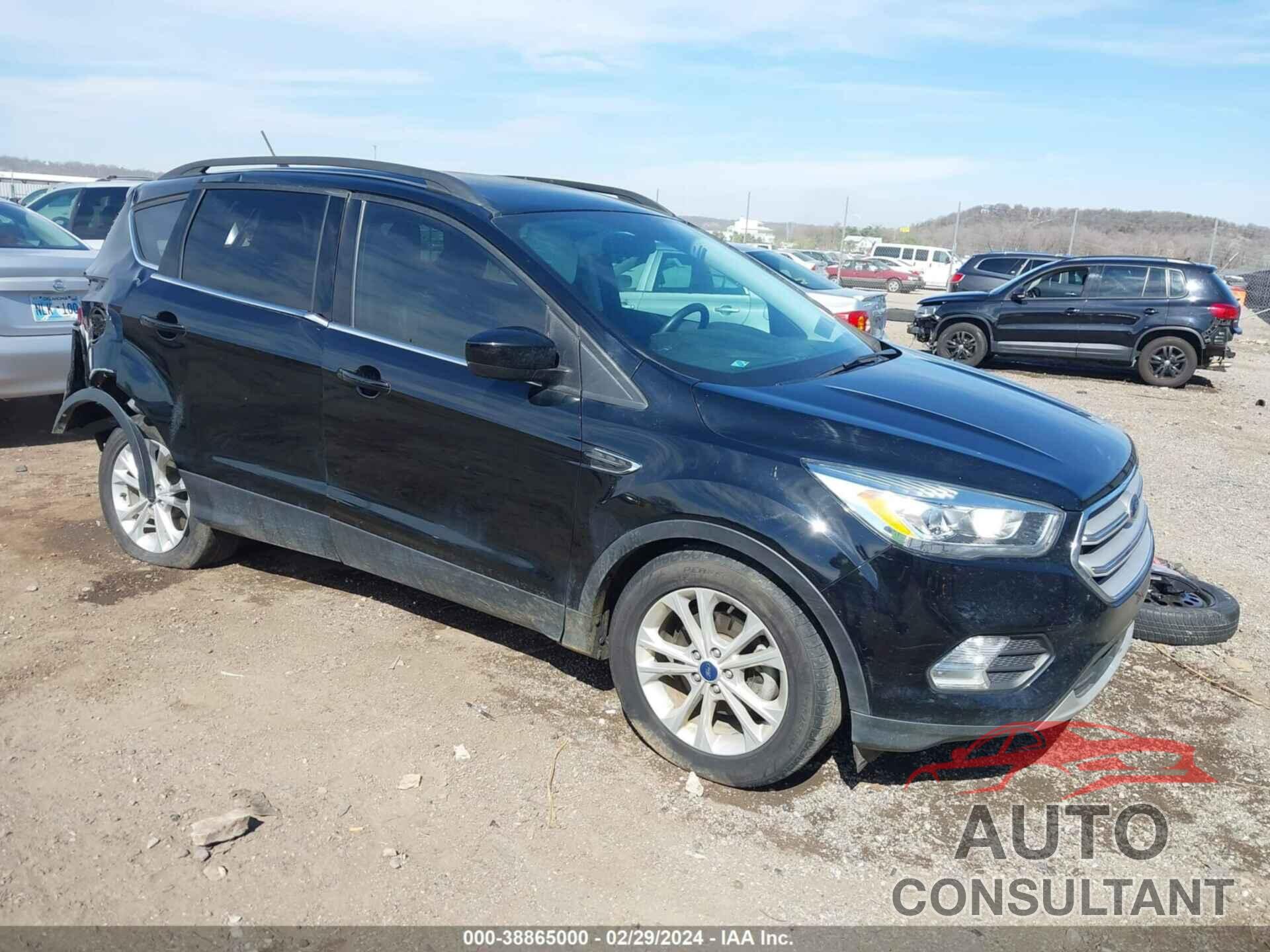 FORD ESCAPE 2018 - 1FMCU0HDXJUA02739