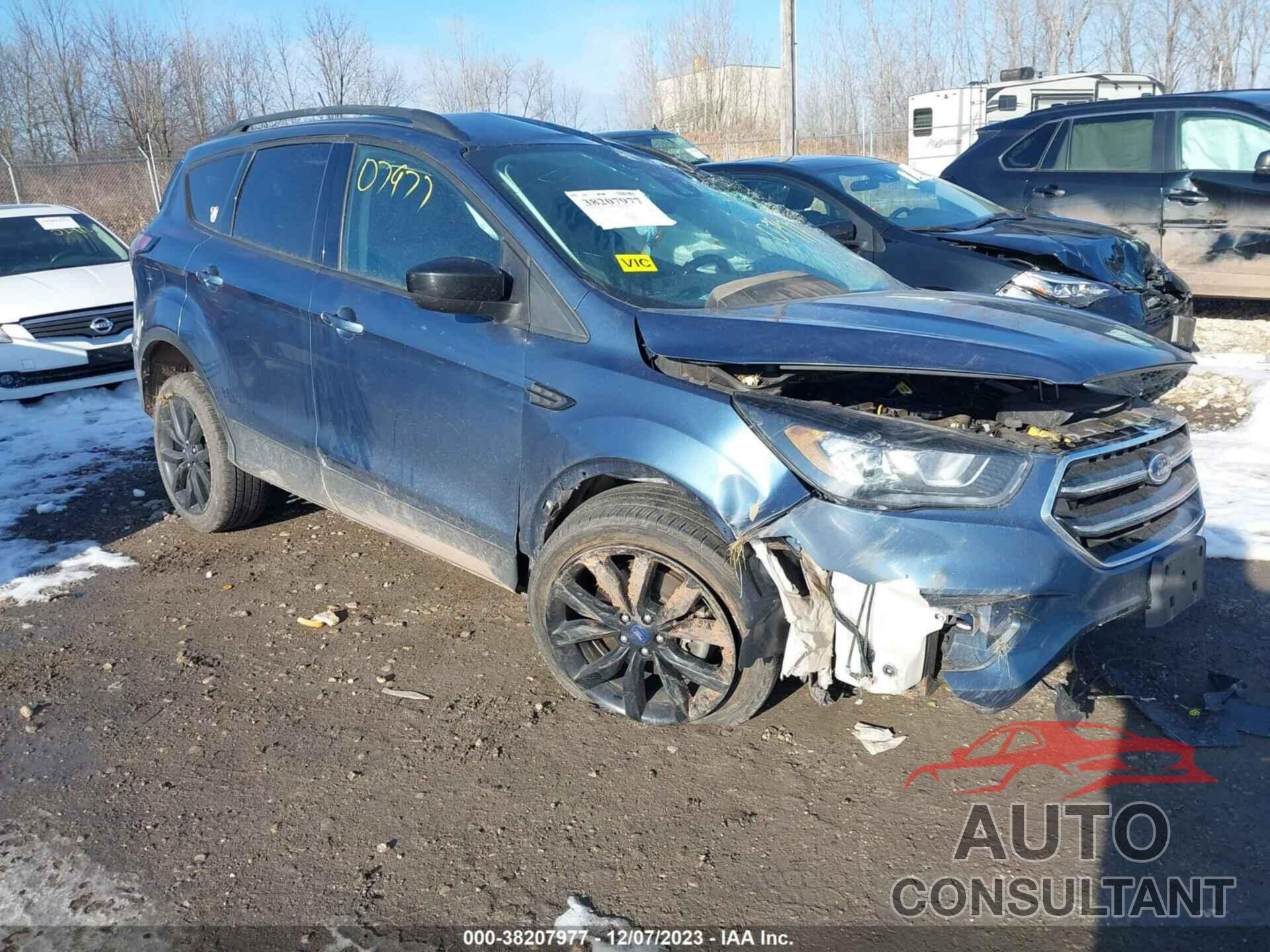 FORD ESCAPE 2018 - 1FMCU9GD8JUA23692