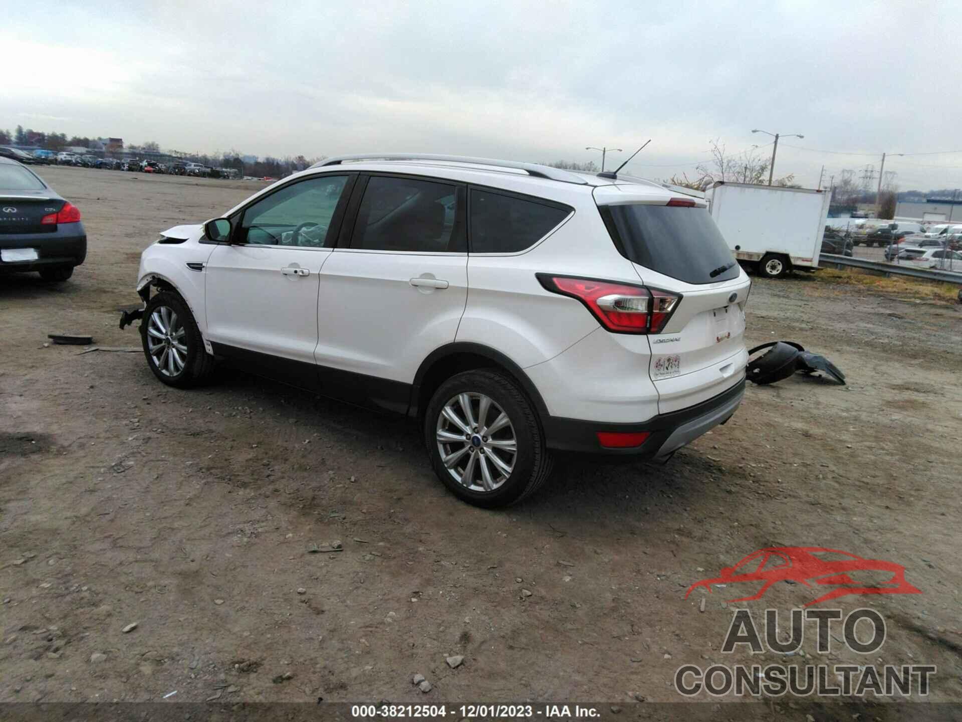 FORD ESCAPE 2017 - 1FMCU0JD1HUB94721