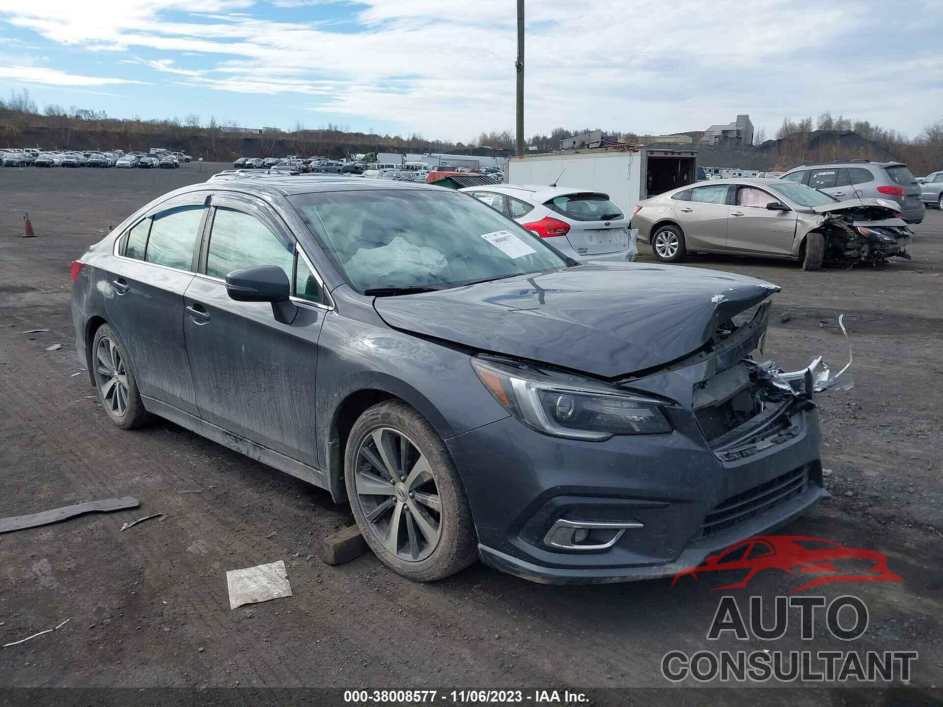 SUBARU LEGACY 2018 - 4S3BNAN64J3039204