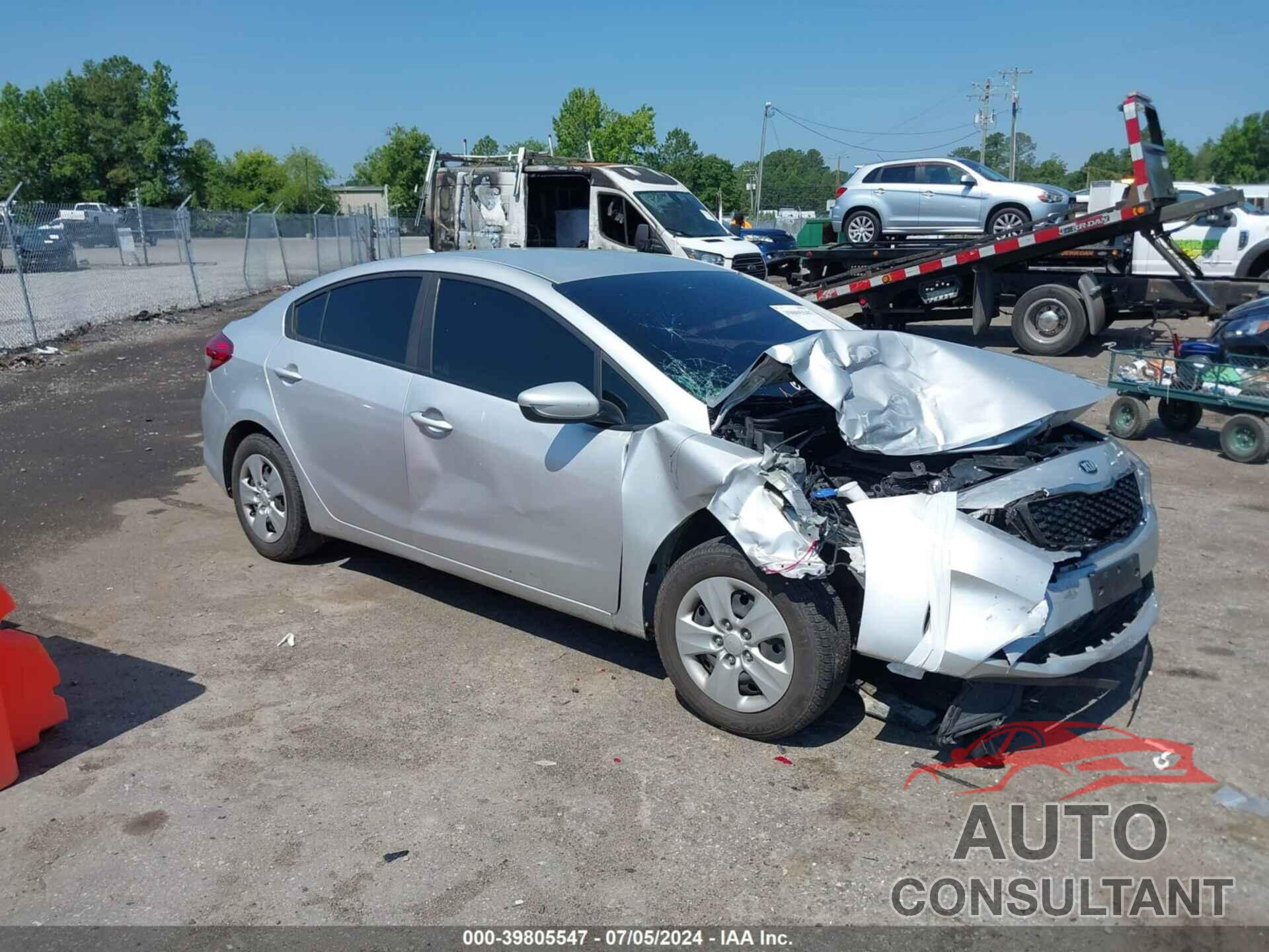 KIA FORTE 2018 - 3KPFK4A78JE248268