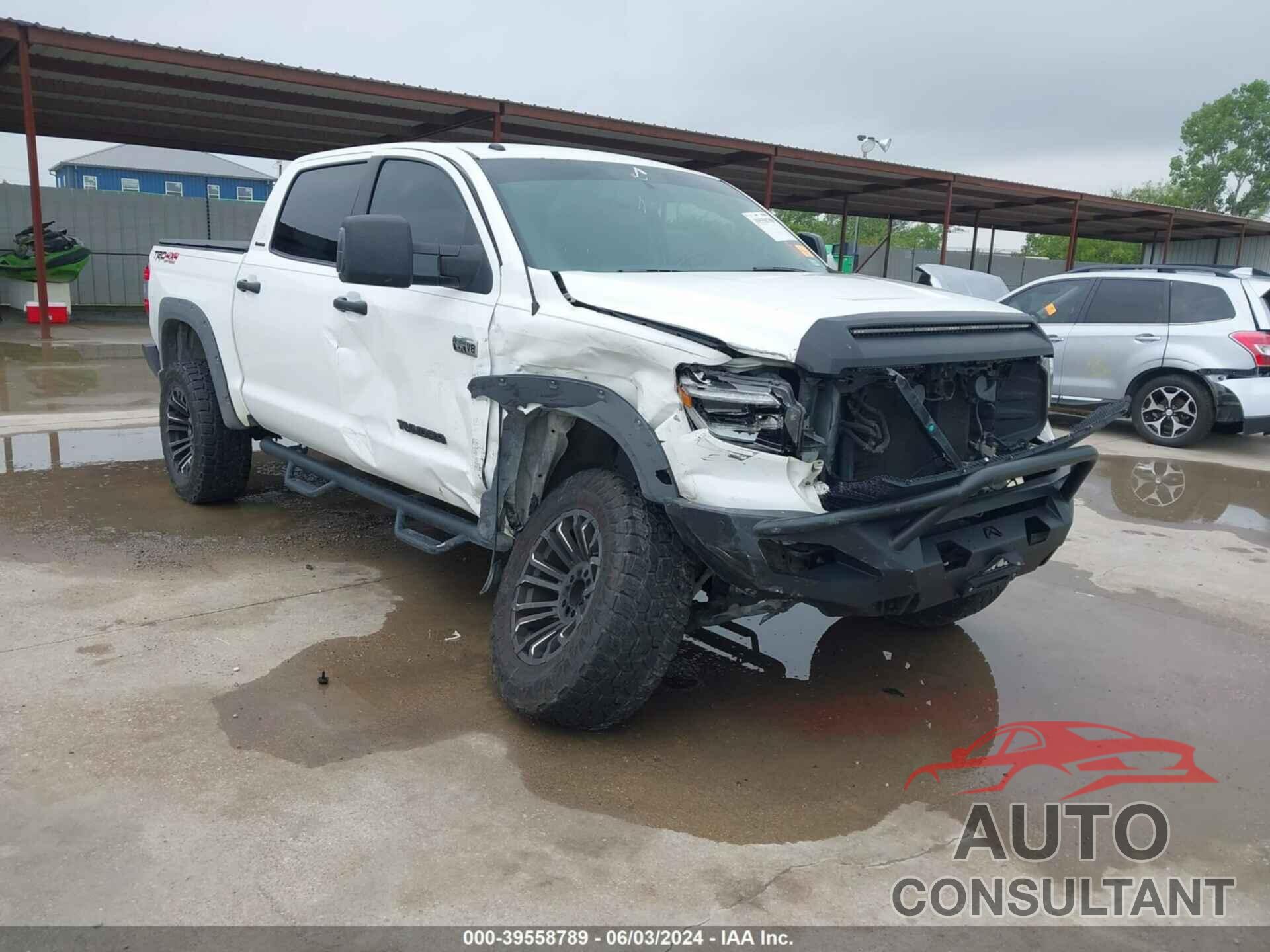 TOYOTA TUNDRA 2017 - 5TFHW5F13HX621685