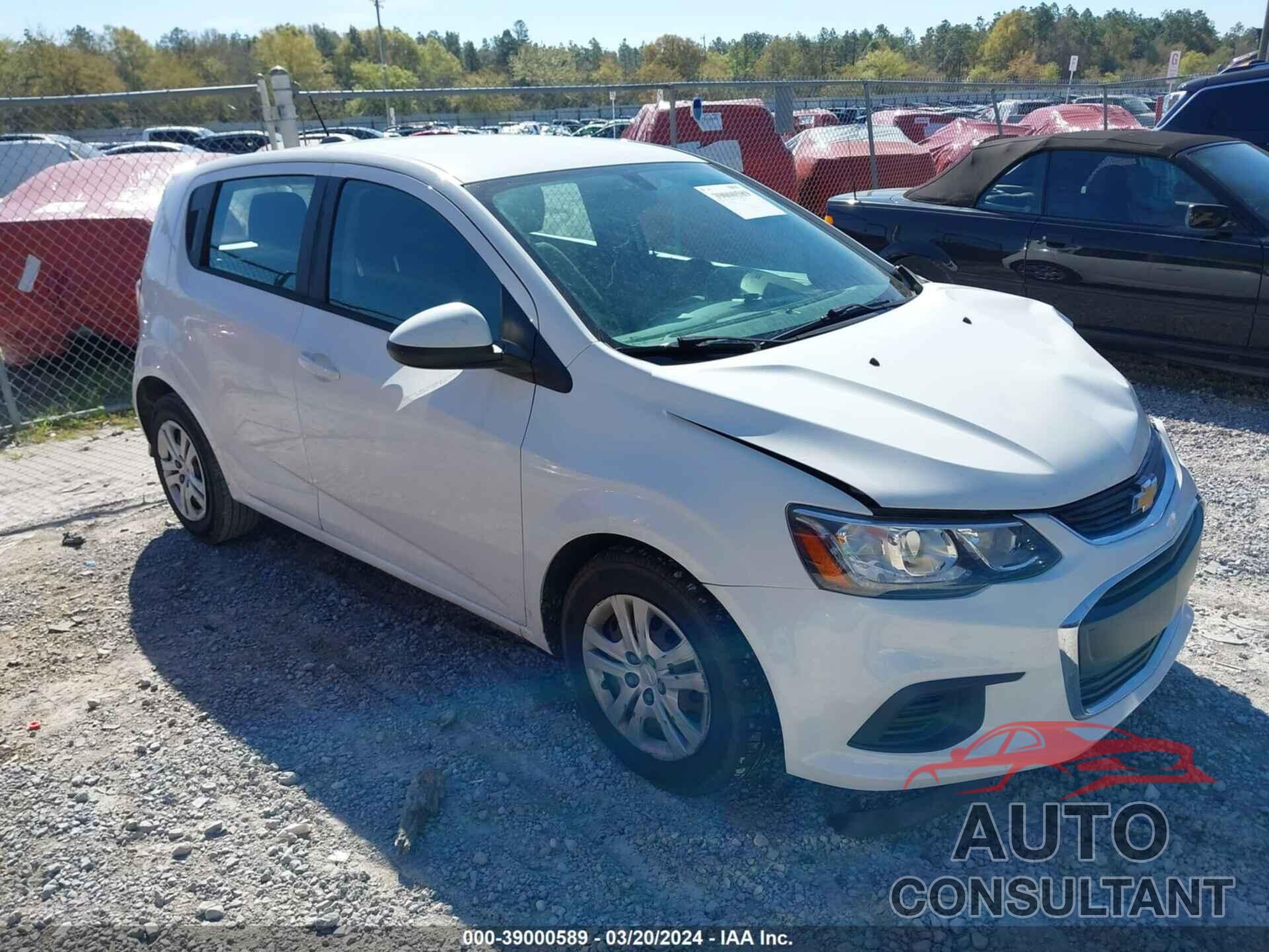 CHEVROLET SONIC 2017 - 1G1JG6SH7H4168902