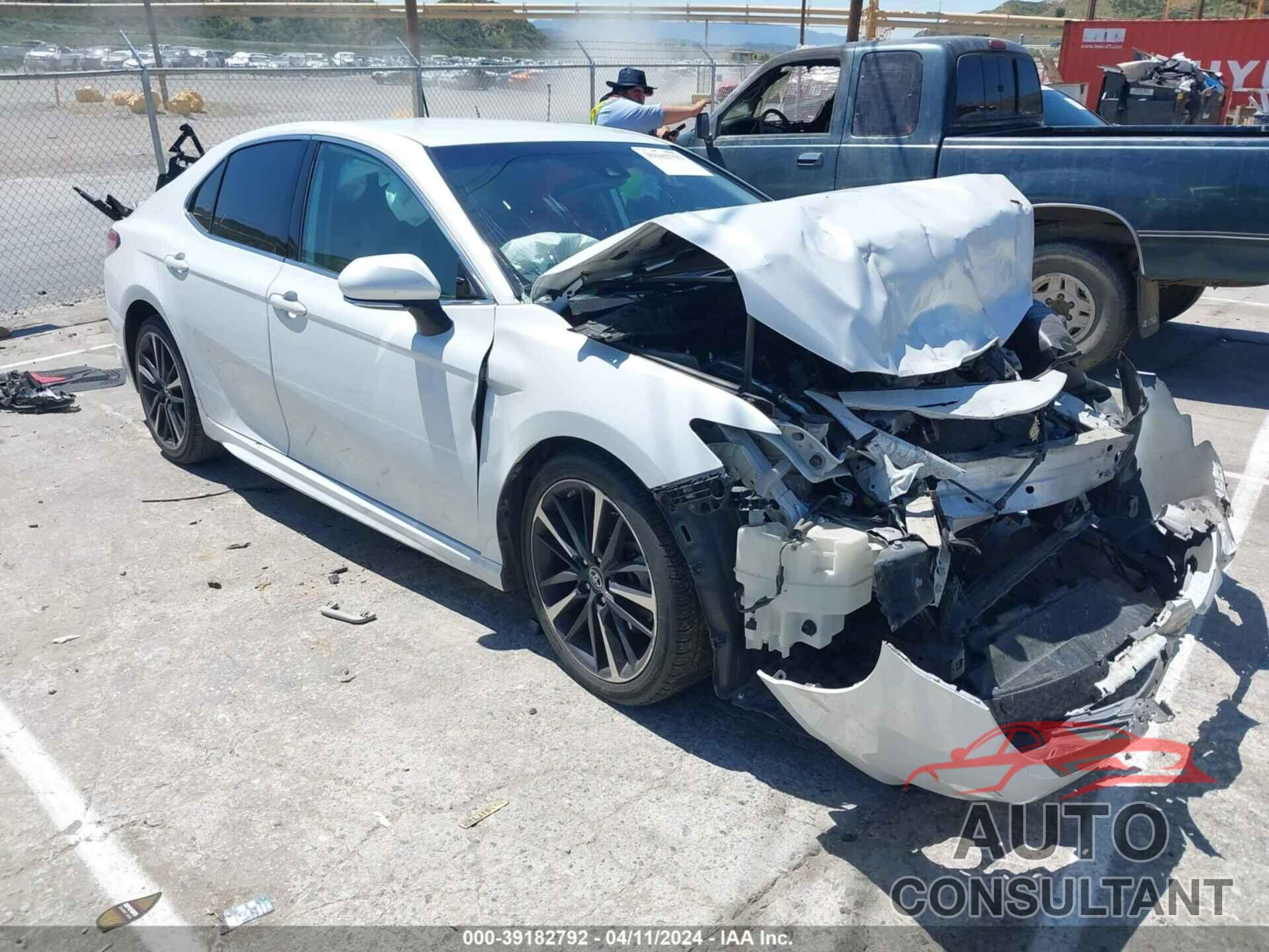 TOYOTA CAMRY 2019 - 4T1B61HK0KU708386