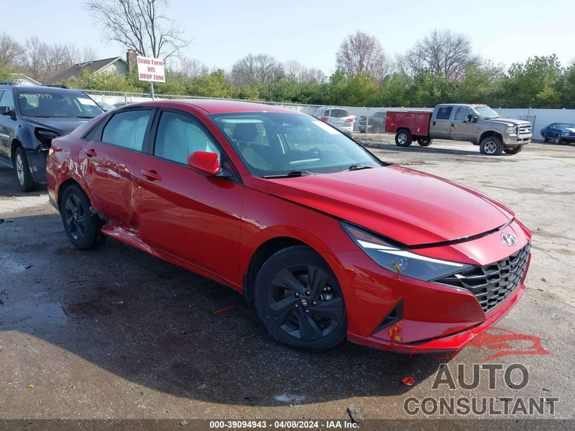 HYUNDAI ELANTRA 2022 - KMHLM4AG1NU329368