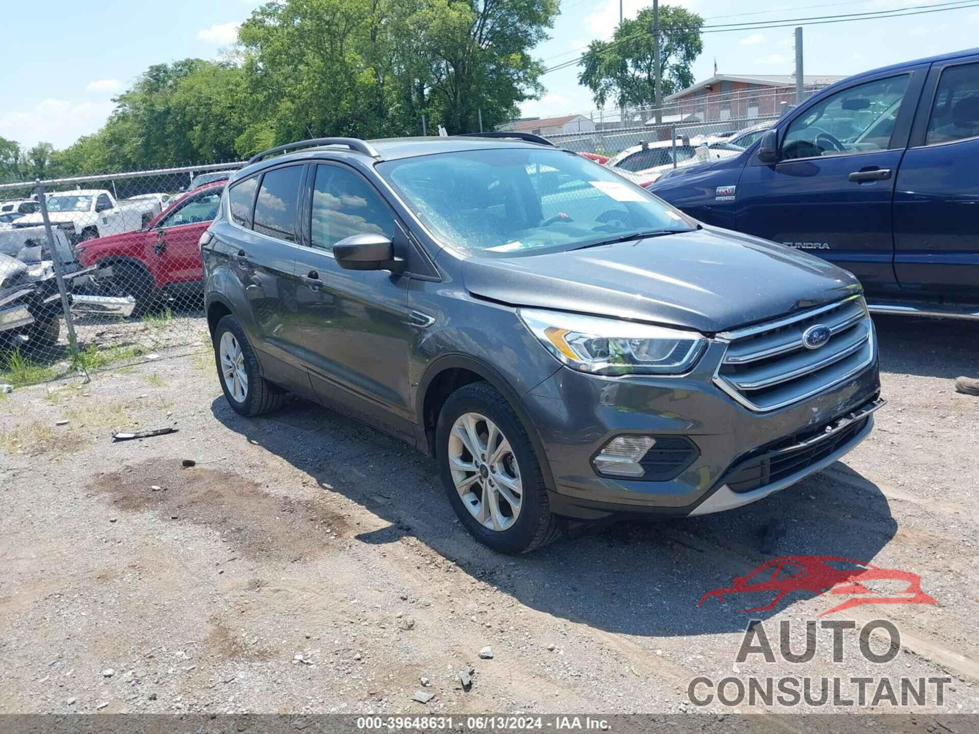 FORD ESCAPE 2017 - 1FMCU0GD8HUC72418