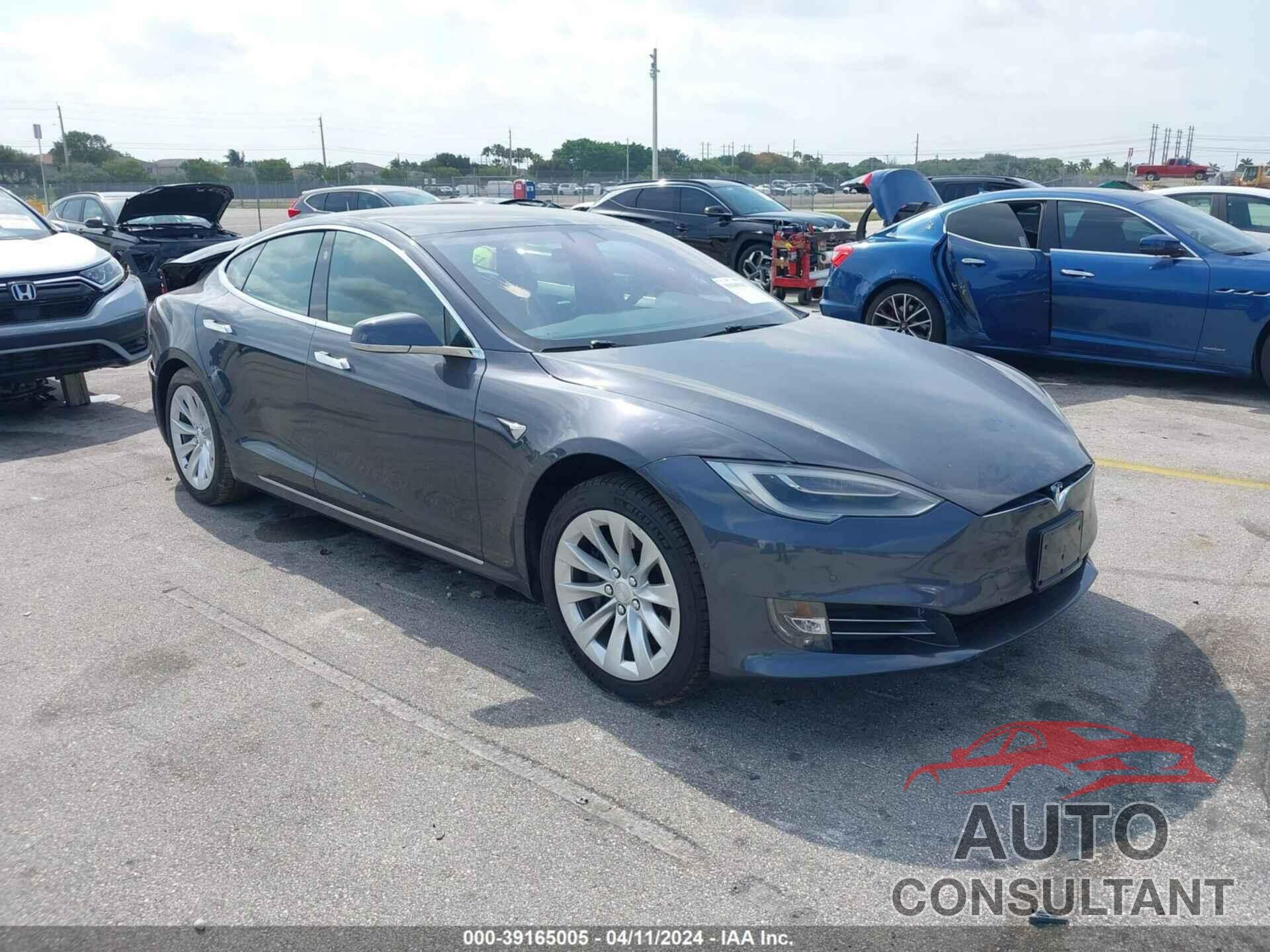 TESLA MODEL S 2019 - 5YJSA1E20KF334409