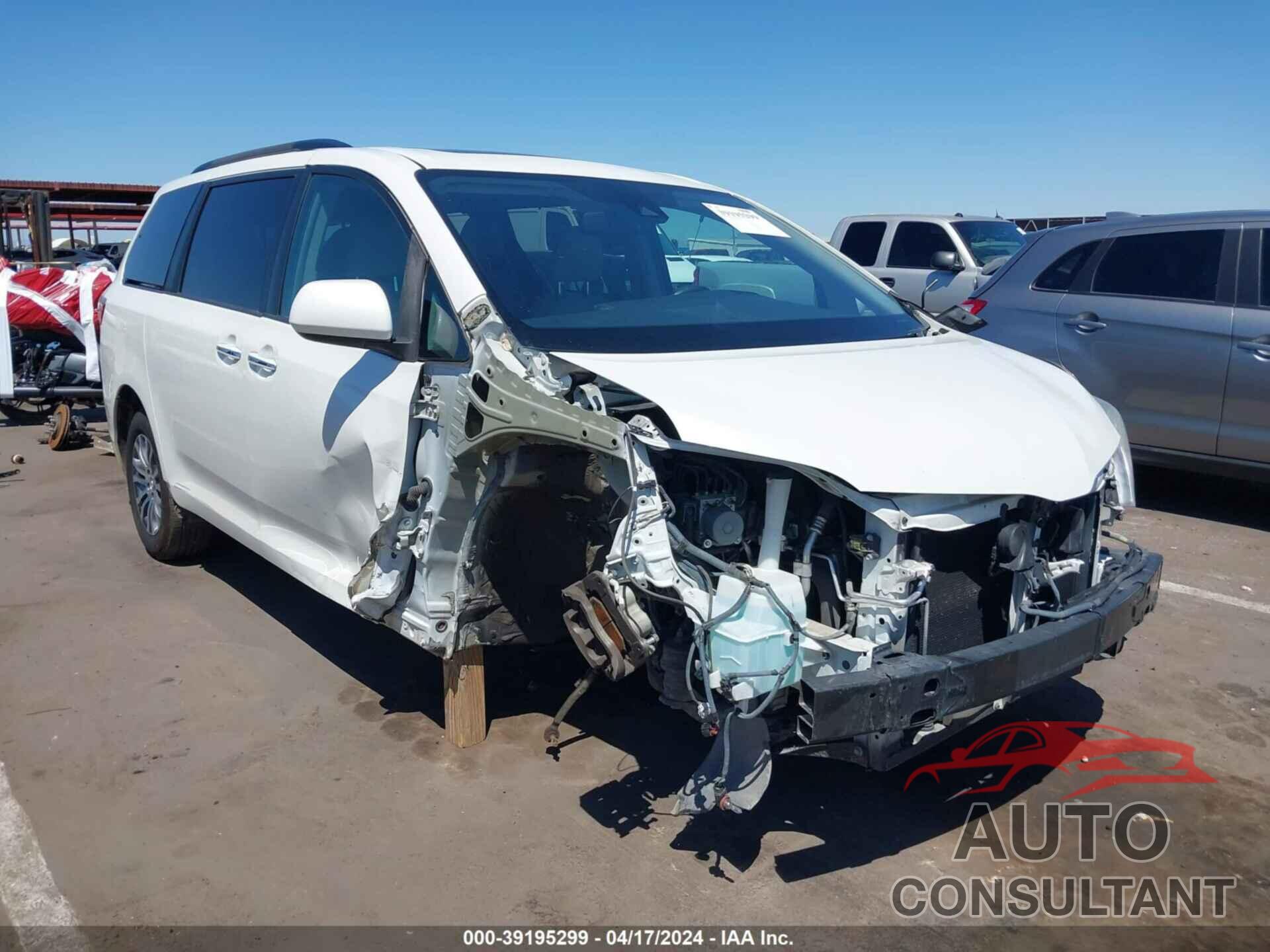 TOYOTA SIENNA 2018 - 5TDYZ3DC2JS925019