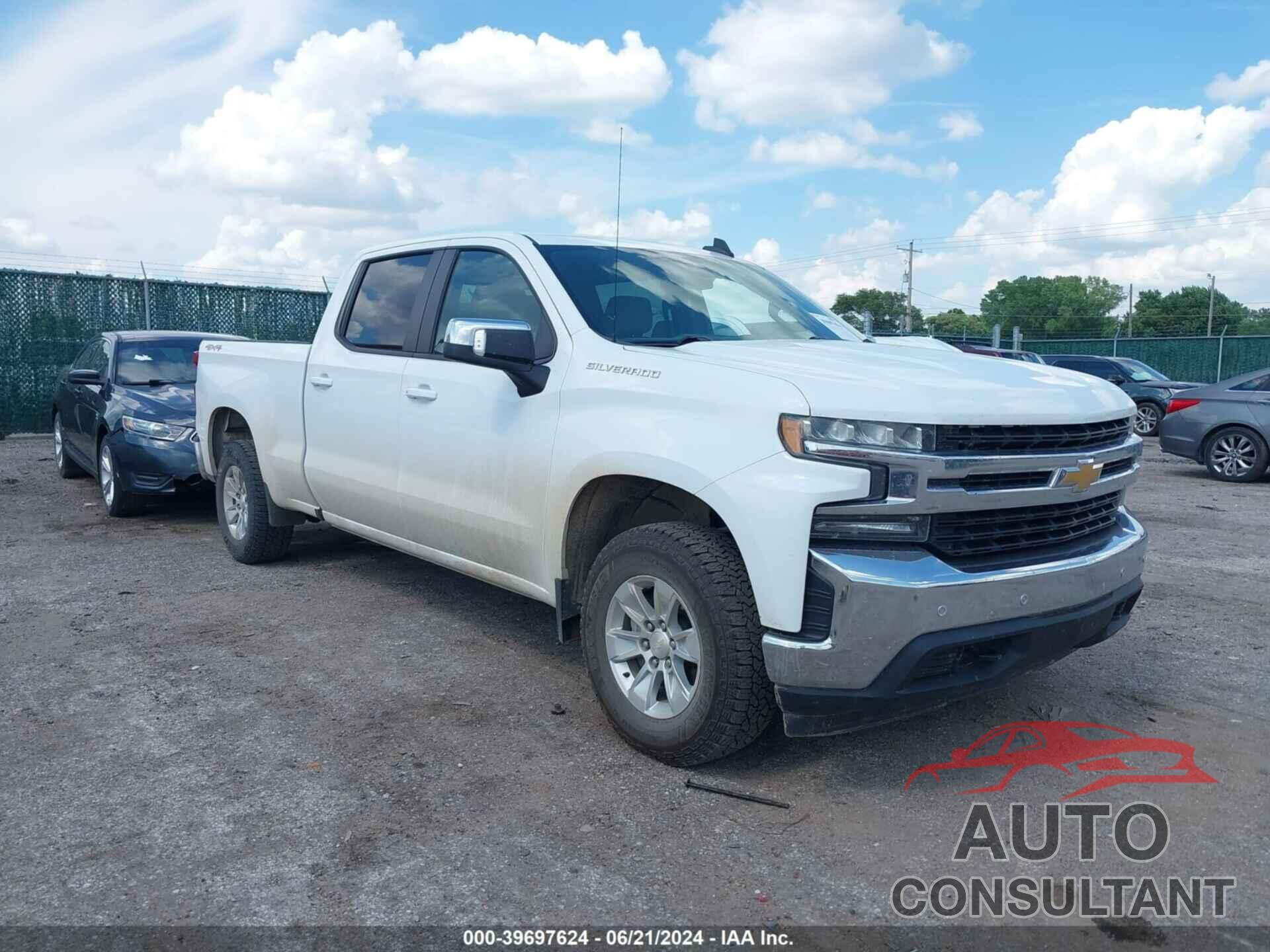 CHEVROLET SILVERADO 1500 2021 - 1GCUYDED2MZ413536