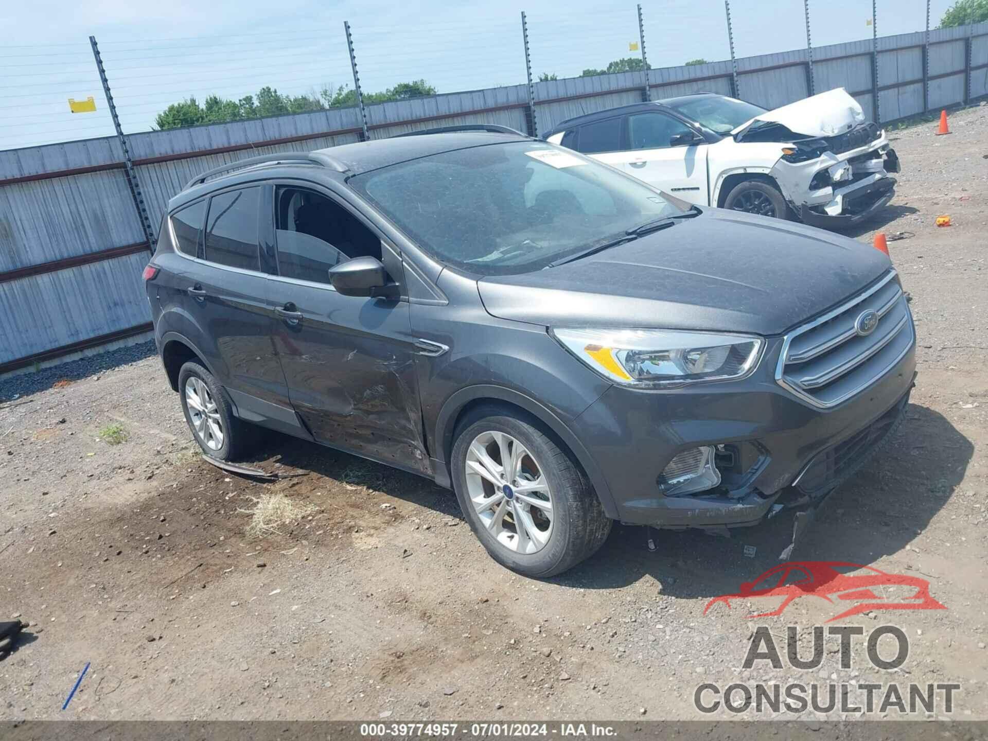 FORD ESCAPE 2018 - 1FMCU0GD1JUD36319