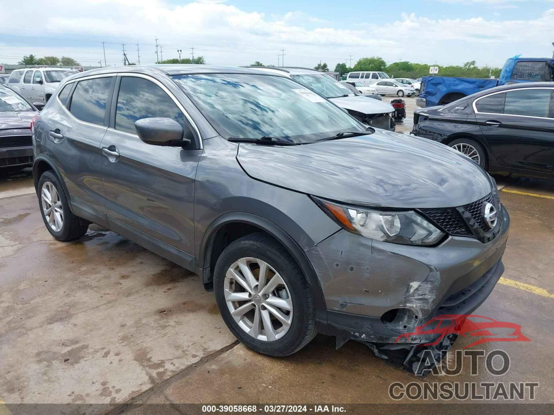 NISSAN ROGUE SPORT 2017 - JN1BJ1CP8HW011747