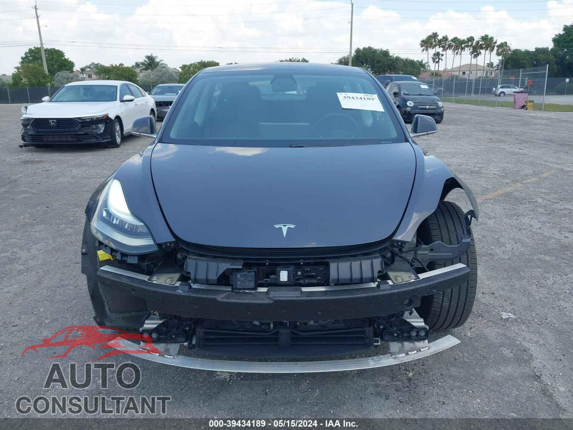 TESLA MODEL 3 2018 - 5YJ3E1EA1JF123718
